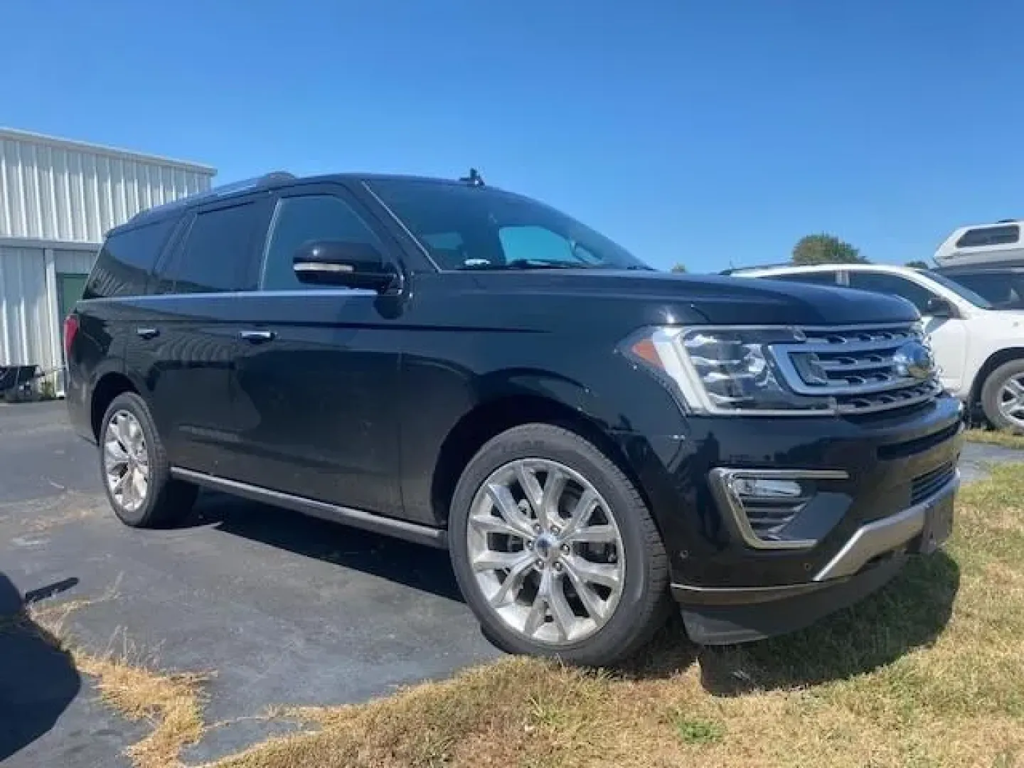2018 Ford Expedition Limited (1FMJU2AT9JE) with an 3.5L V6 Turbocharged engine, located at 141 Commercial Dr, Fredericktown, MO, 63645, (573) 783-6432, 37.570087, -90.320648 - **Adventure Awaits with the 2018 Ford Expedition Limited Your Perfect Family SUV!**<br /> <br /> Are you ready to take your family adventures to the next level? The 2018 Ford Expedition Limited is more than just an SUV; it's a lifestyle vehicle designed for those who crave comfort, capability, and - Photo#0