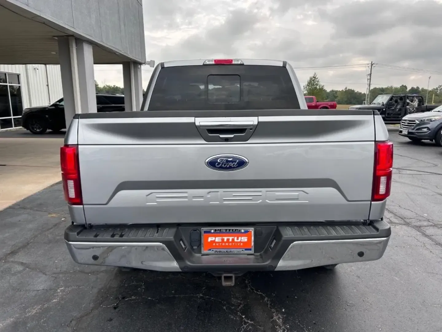 2020 /Dark Earth Gray Leather Ford F-150 Lariat (1FTEW1E51LK) with an 5.0L engine, located at 141 Commercial Dr, Fredericktown, MO, 63645, (573) 783-6432, 37.570087, -90.320648 - **Adventure Awaits with This 2020 Ford F-150 - Your Ultimate Truck Companion!**<br /> <br /> Are you ready to elevate your lifestyle with a powerful truck that promises both capability and comfort? Look no further than this stunning 2020 Ford F-150, now available at Pettus Ford Fredericktown. Whethe - Photo#3