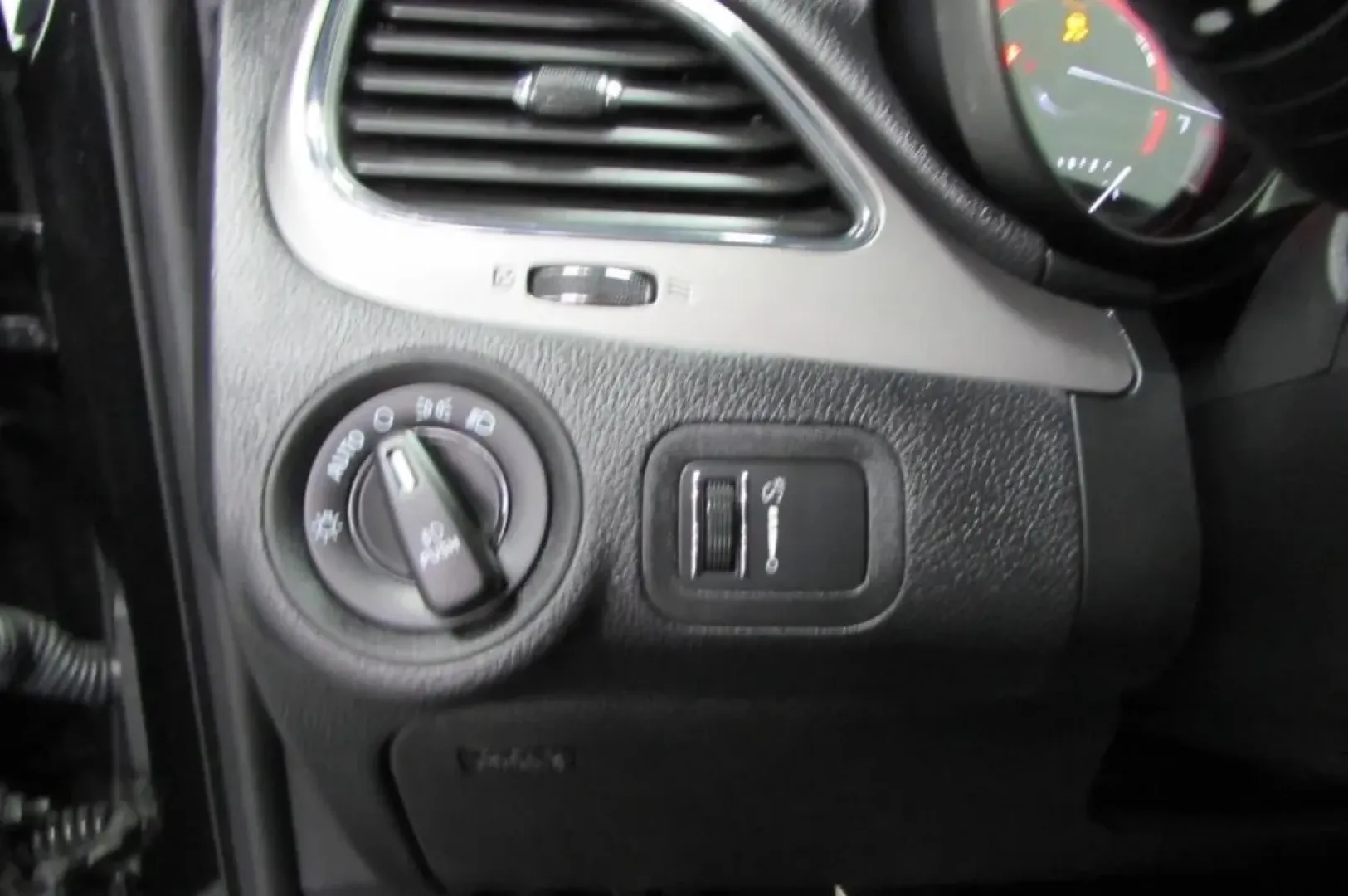 2020 /Black Dodge Journey Crossroad (3C4PDCGB9LT) with an Other engine, Automatic transmission, located at 12836 Highway 21, De Soto, MO, 63020, (636) 337-7777, 38.151867, -90.575615 - Are you searching for the perfect vehicle to elevate your next family road trip or weekend adventure? Look no further than this stunning 2020 Dodge Journey Crossroad, now available at Pettus Ford De Soto. Located conveniently at 12836 Missouri Hwy 21, De Soto, MO 63020, our OEM dealership specialize - Photo#12