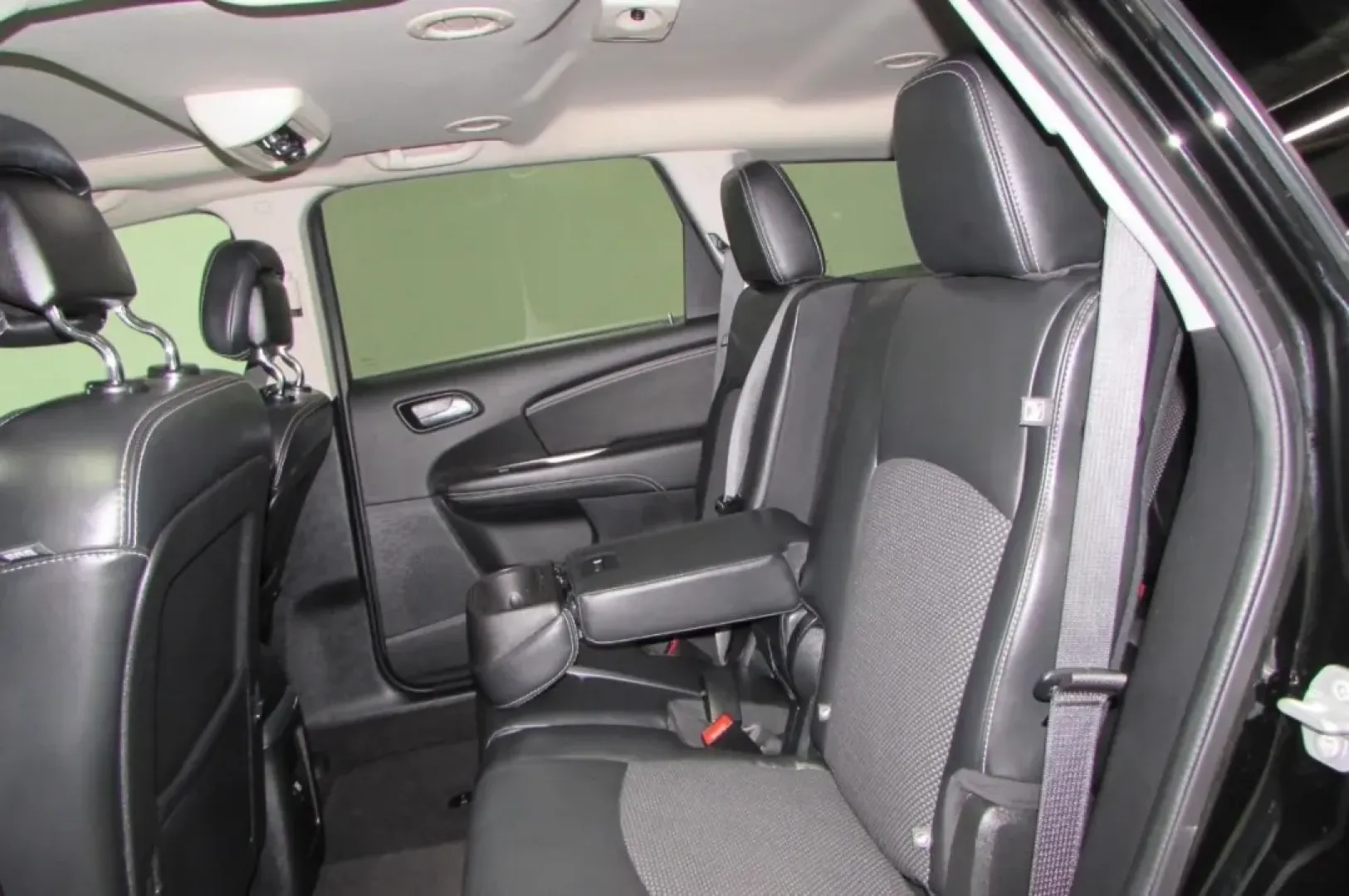 2020 /Black Dodge Journey Crossroad (3C4PDCGB9LT) with an Other engine, Automatic transmission, located at 12836 Highway 21, De Soto, MO, 63020, (636) 337-7777, 38.151867, -90.575615 - Are you searching for the perfect vehicle to elevate your next family road trip or weekend adventure? Look no further than this stunning 2020 Dodge Journey Crossroad, now available at Pettus Ford De Soto. Located conveniently at 12836 Missouri Hwy 21, De Soto, MO 63020, our OEM dealership specialize - Photo#23