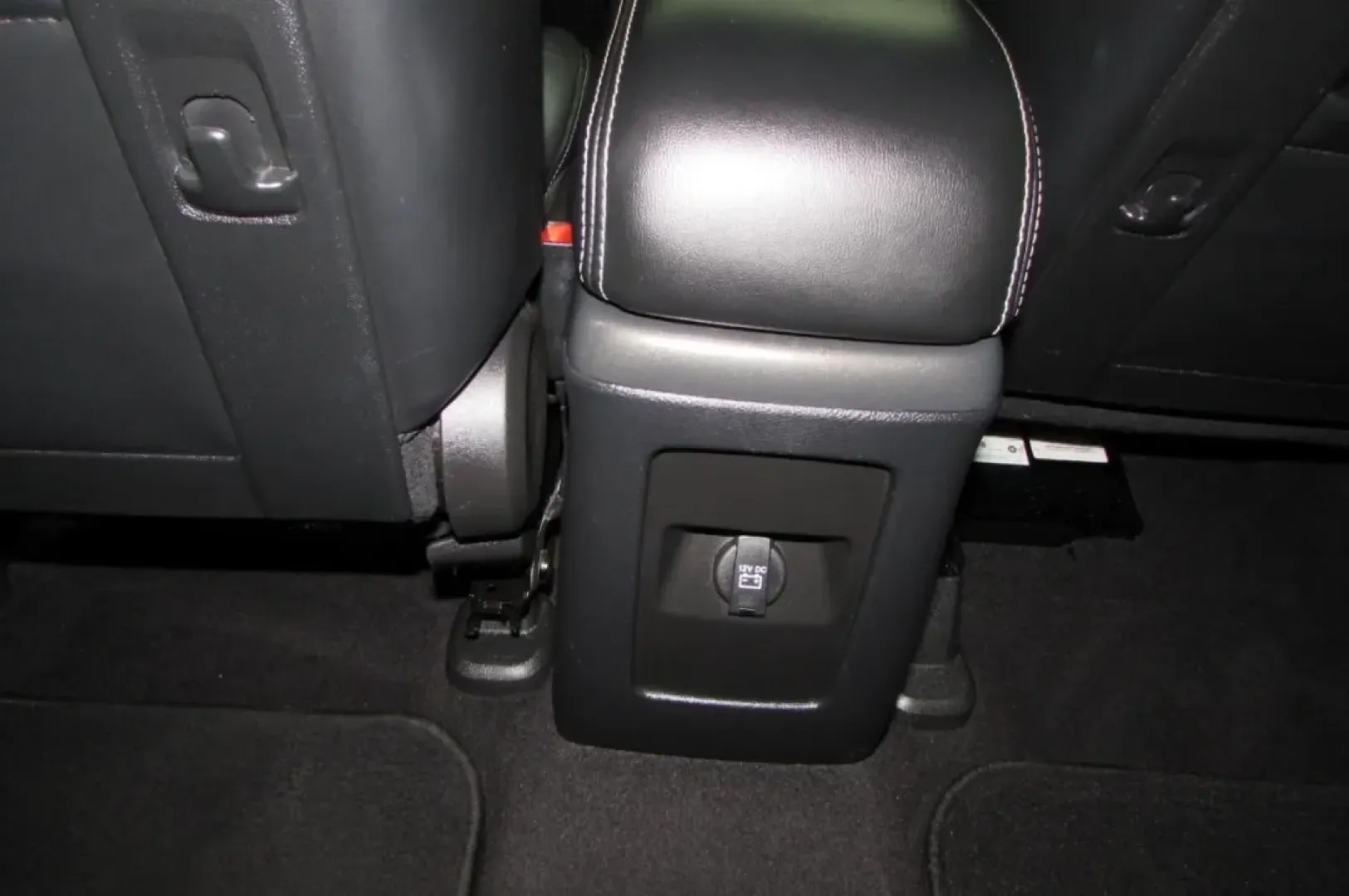 2020 /Black Dodge Journey Crossroad (3C4PDCGB9LT) with an Other engine, Automatic transmission, located at 12836 Highway 21, De Soto, MO, 63020, (636) 337-7777, 38.151867, -90.575615 - Are you searching for the perfect vehicle to elevate your next family road trip or weekend adventure? Look no further than this stunning 2020 Dodge Journey Crossroad, now available at Pettus Ford De Soto. Located conveniently at 12836 Missouri Hwy 21, De Soto, MO 63020, our OEM dealership specialize - Photo#24