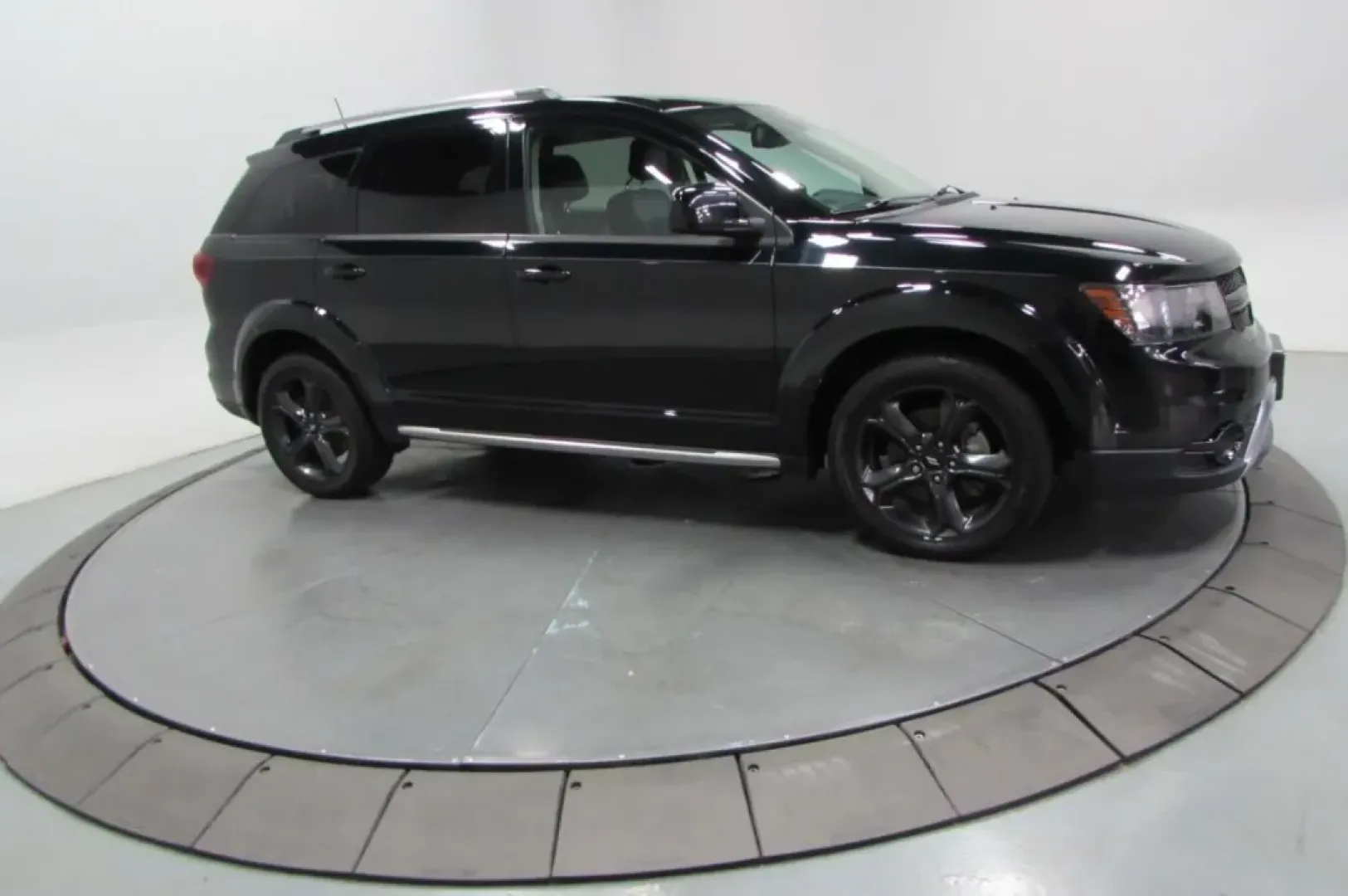 2020 /Black Dodge Journey Crossroad (3C4PDCGB9LT) with an Other engine, Automatic transmission, located at 12836 Highway 21, De Soto, MO, 63020, (636) 337-7777, 38.151867, -90.575615 - Are you searching for the perfect vehicle to elevate your next family road trip or weekend adventure? Look no further than this stunning 2020 Dodge Journey Crossroad, now available at Pettus Ford De Soto. Located conveniently at 12836 Missouri Hwy 21, De Soto, MO 63020, our OEM dealership specialize - Photo#3