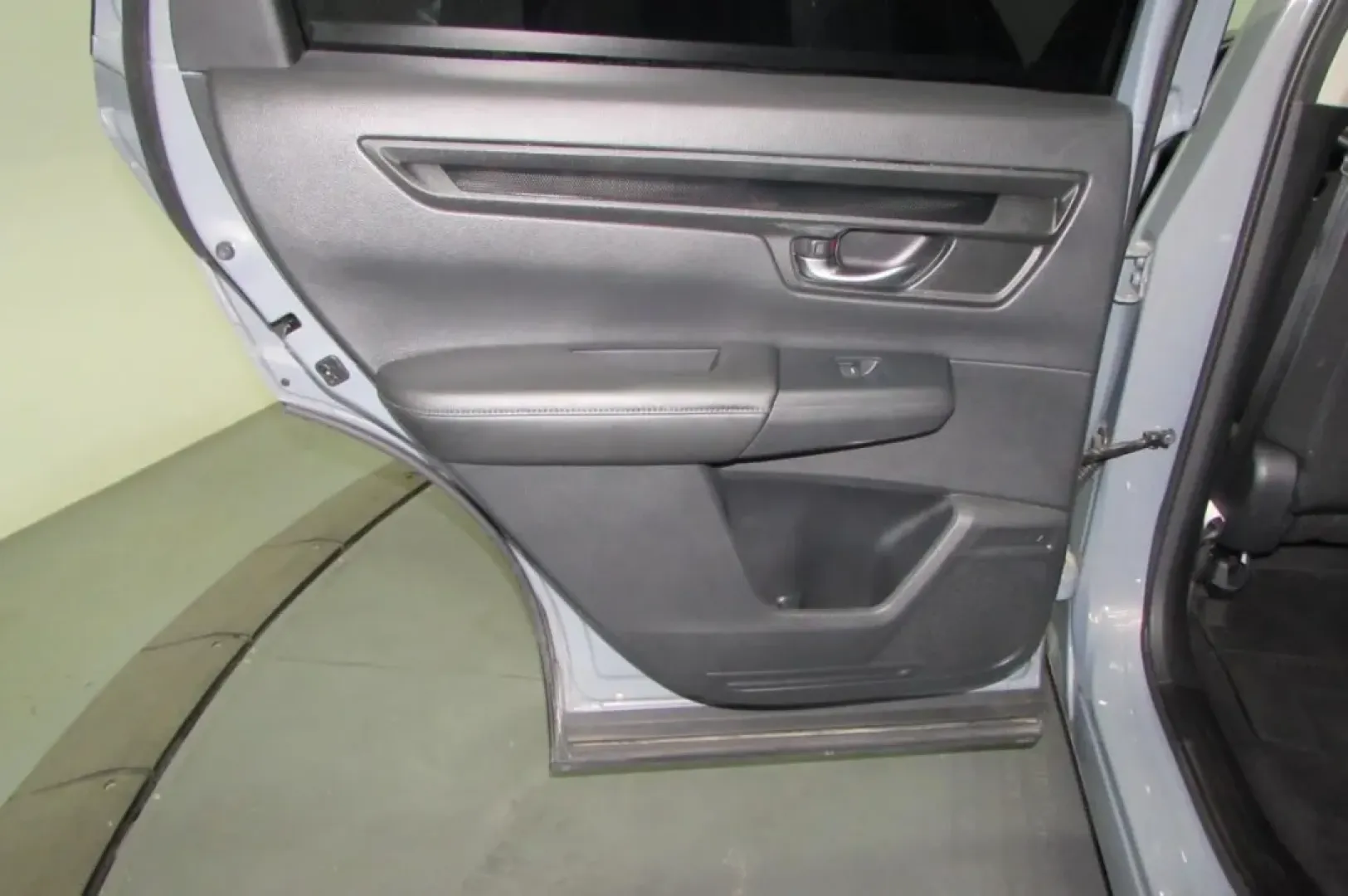 2024 Honda CR-V LX (7FARS4H27RE) with an Other engine, Automatic transmission, located at 12836 Highway 21, De Soto, MO, 63020, (636) 337-7777, 38.151867, -90.575615 - **Explore the Open Road with the 2024 Honda CR-V LX Perfect for Your Adventurous Lifestyle!**<br /> <br /> If you're looking for a versatile and reliable vehicle that seamlessly transitions from city driving to weekend getaways, the 2024 Honda CR-V LX is the ideal companion. This spacious SUV is de - Photo#26