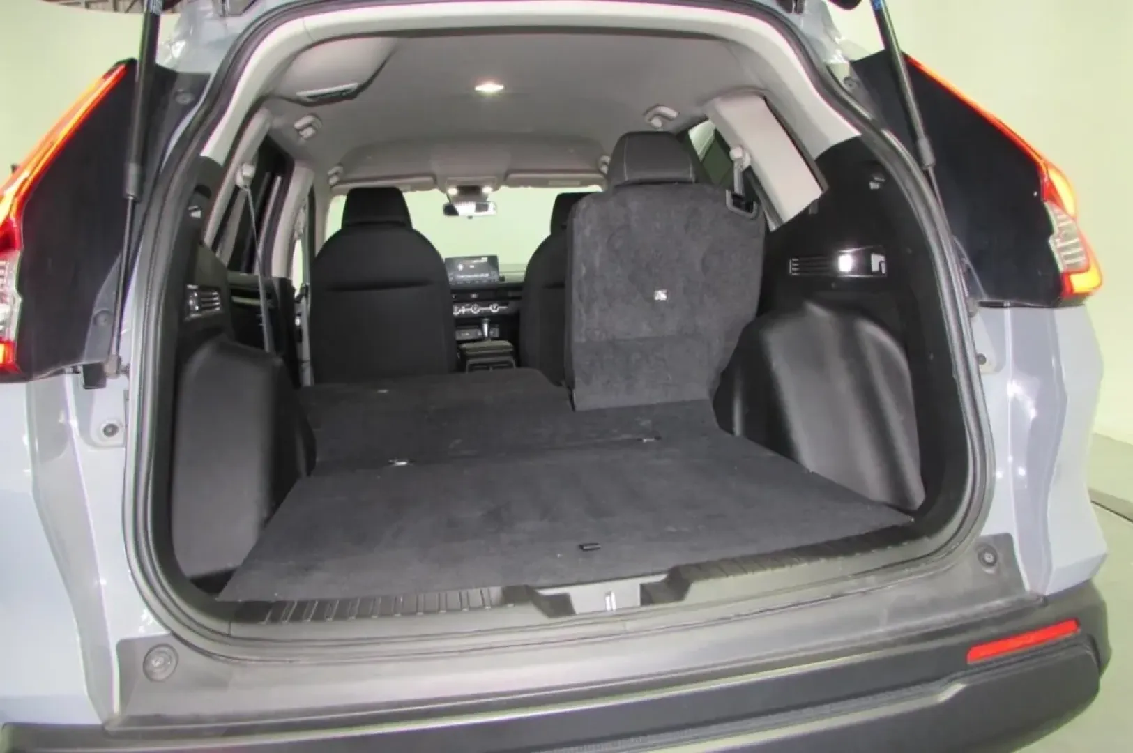 2024 Honda CR-V LX (7FARS4H27RE) with an Other engine, Automatic transmission, located at 12836 Highway 21, De Soto, MO, 63020, (636) 337-7777, 38.151867, -90.575615 - **Explore the Open Road with the 2024 Honda CR-V LX Perfect for Your Adventurous Lifestyle!**<br /> <br /> If you're looking for a versatile and reliable vehicle that seamlessly transitions from city driving to weekend getaways, the 2024 Honda CR-V LX is the ideal companion. This spacious SUV is de - Photo#30