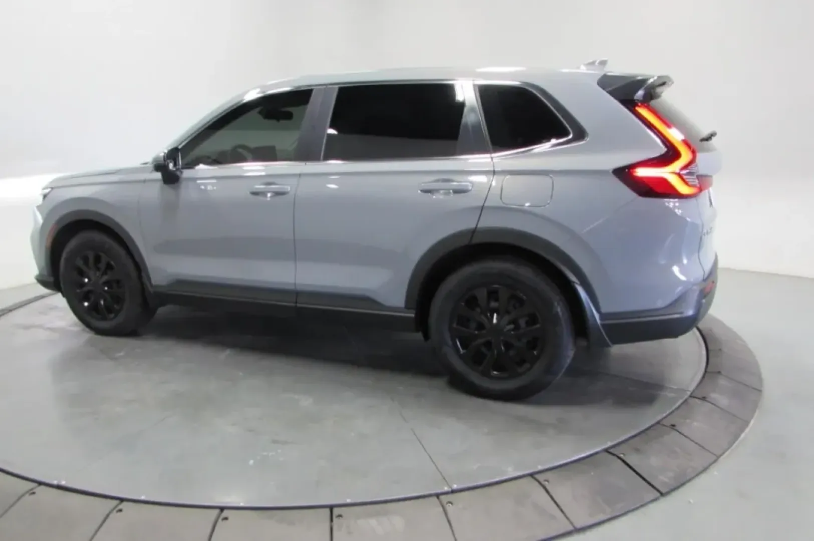 2024 Honda CR-V LX (7FARS4H27RE) with an Other engine, Automatic transmission, located at 12836 Highway 21, De Soto, MO, 63020, (636) 337-7777, 38.151867, -90.575615 - **Explore the Open Road with the 2024 Honda CR-V LX Perfect for Your Adventurous Lifestyle!**<br /> <br /> If you're looking for a versatile and reliable vehicle that seamlessly transitions from city driving to weekend getaways, the 2024 Honda CR-V LX is the ideal companion. This spacious SUV is de - Photo#4