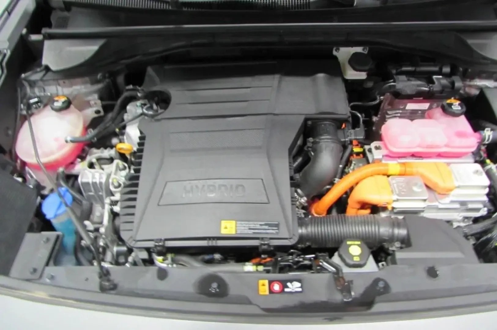 2022 /Charcoal Kia Niro LX (KNDCB3LC3N5) with an Other engine, Automatic transmission, located at 12836 Highway 21, De Soto, MO, 63020, (636) 337-7777, 38.151867, -90.575615 - **Adventure Awaits: Discover the 2022 Kia Niro at Pettus Ford De Soto!**<br /> <br /> Are you ready to elevate your daily commute and weekend getaways? The 2022 Kia Niro is the perfect SUV for those seeking a blend of efficiency, comfort, and versatility, making it an ideal choice for budget-conscio - Photo#8