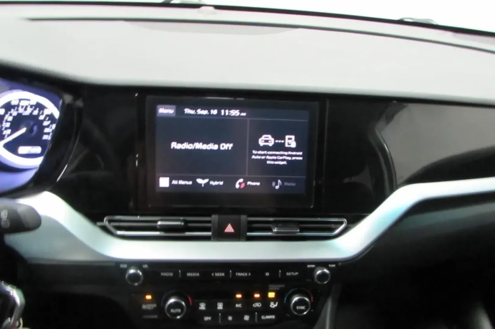 2022 /Charcoal Kia Niro LX (KNDCB3LC3N5) with an Other engine, Automatic transmission, located at 12836 Highway 21, De Soto, MO, 63020, (636) 337-7777, 38.151867, -90.575615 - **Adventure Awaits: Discover the 2022 Kia Niro at Pettus Ford De Soto!**<br /> <br /> Are you ready to elevate your daily commute and weekend getaways? The 2022 Kia Niro is the perfect SUV for those seeking a blend of efficiency, comfort, and versatility, making it an ideal choice for budget-conscio - Photo#19