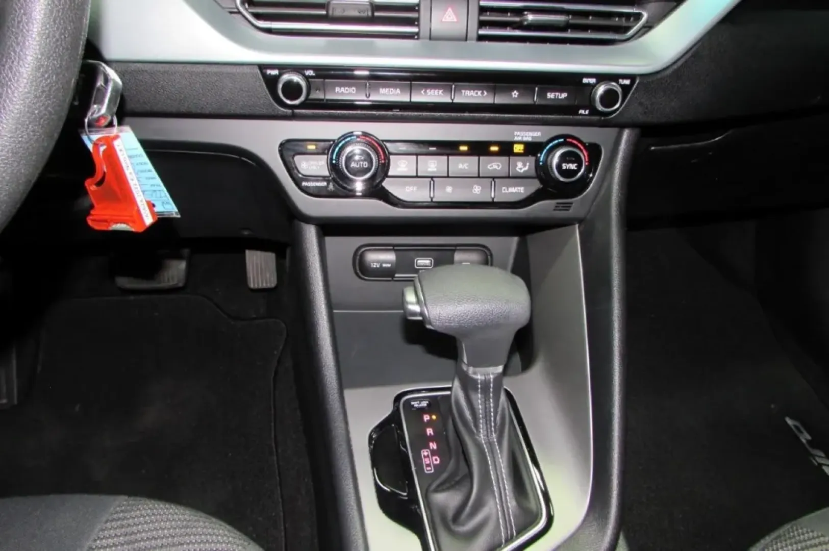 2022 /Charcoal Kia Niro LX (KNDCB3LC3N5) with an Other engine, Automatic transmission, located at 12836 Highway 21, De Soto, MO, 63020, (636) 337-7777, 38.151867, -90.575615 - **Adventure Awaits: Discover the 2022 Kia Niro at Pettus Ford De Soto!**<br /> <br /> Are you ready to elevate your daily commute and weekend getaways? The 2022 Kia Niro is the perfect SUV for those seeking a blend of efficiency, comfort, and versatility, making it an ideal choice for budget-conscio - Photo#21