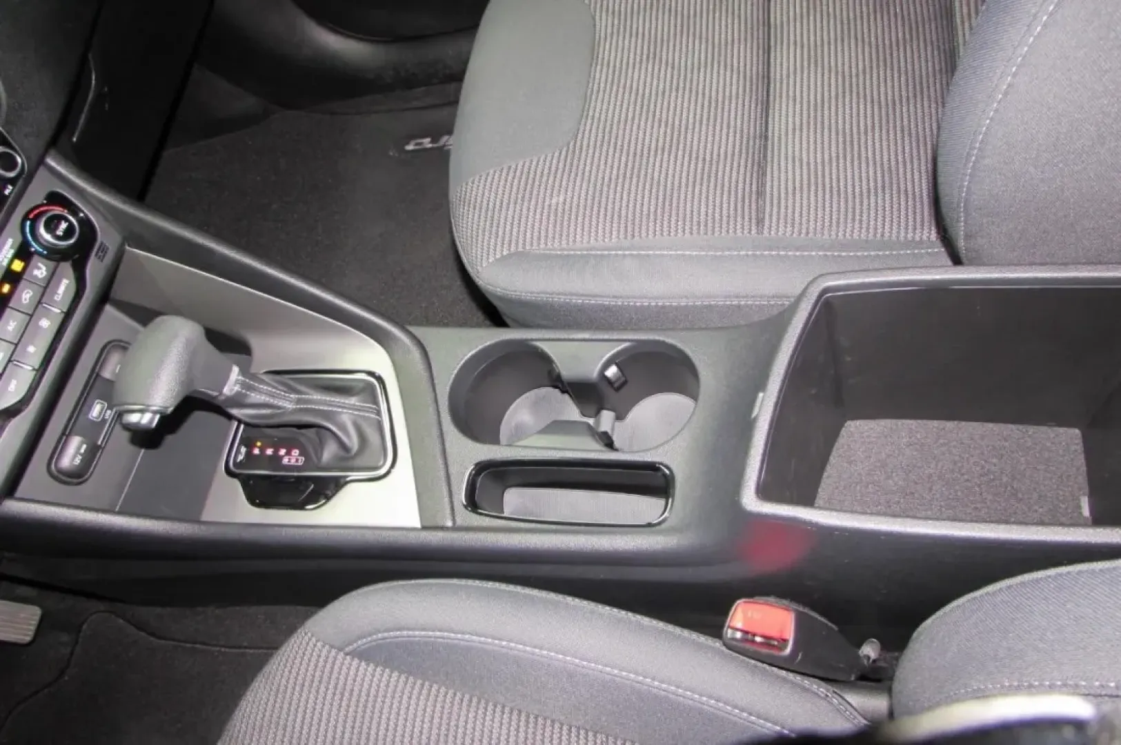 2022 /Charcoal Kia Niro LX (KNDCB3LC3N5) with an Other engine, Automatic transmission, located at 12836 Highway 21, De Soto, MO, 63020, (636) 337-7777, 38.151867, -90.575615 - **Adventure Awaits: Discover the 2022 Kia Niro at Pettus Ford De Soto!**<br /> <br /> Are you ready to elevate your daily commute and weekend getaways? The 2022 Kia Niro is the perfect SUV for those seeking a blend of efficiency, comfort, and versatility, making it an ideal choice for budget-conscio - Photo#22