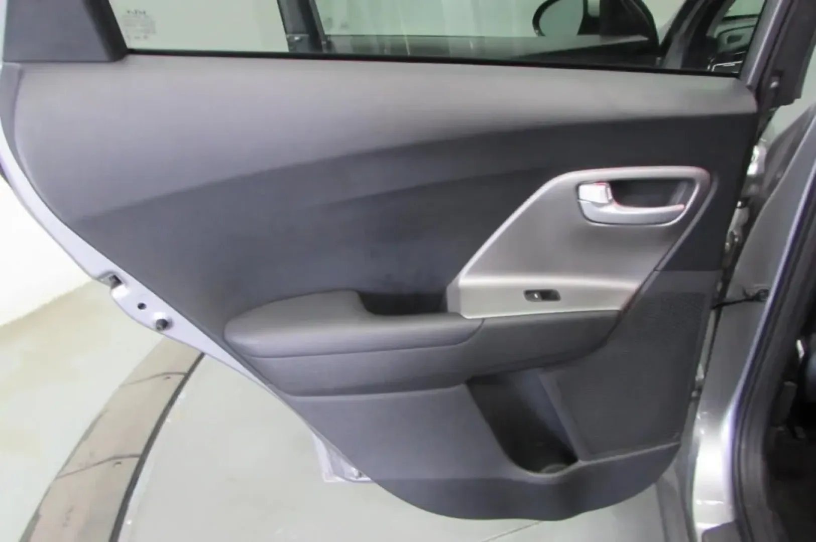 2022 /Charcoal Kia Niro LX (KNDCB3LC3N5) with an Other engine, Automatic transmission, located at 12836 Highway 21, De Soto, MO, 63020, (636) 337-7777, 38.151867, -90.575615 - **Adventure Awaits: Discover the 2022 Kia Niro at Pettus Ford De Soto!**<br /> <br /> Are you ready to elevate your daily commute and weekend getaways? The 2022 Kia Niro is the perfect SUV for those seeking a blend of efficiency, comfort, and versatility, making it an ideal choice for budget-conscio - Photo#24