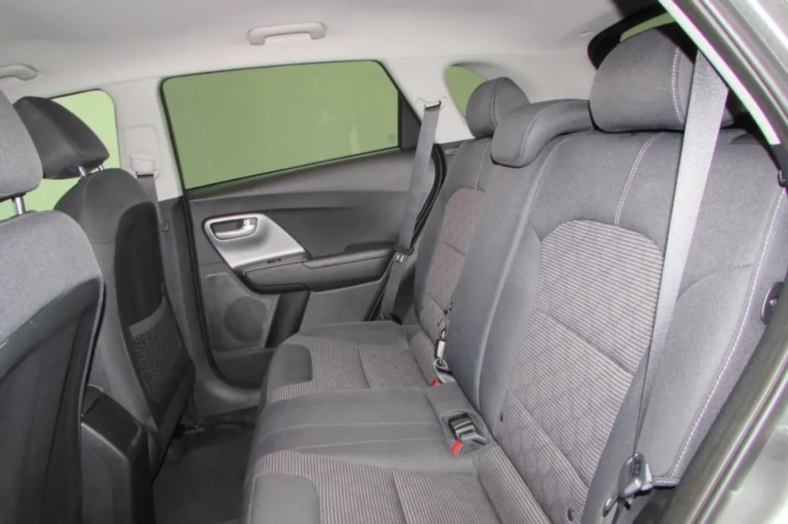 2022 /Charcoal Kia Niro LX (KNDCB3LC3N5) with an Other engine, Automatic transmission, located at 12836 Highway 21, De Soto, MO, 63020, (636) 337-7777, 38.151867, -90.575615 - **Adventure Awaits: Discover the 2022 Kia Niro at Pettus Ford De Soto!**<br /> <br /> Are you ready to elevate your daily commute and weekend getaways? The 2022 Kia Niro is the perfect SUV for those seeking a blend of efficiency, comfort, and versatility, making it an ideal choice for budget-conscio - Photo#25