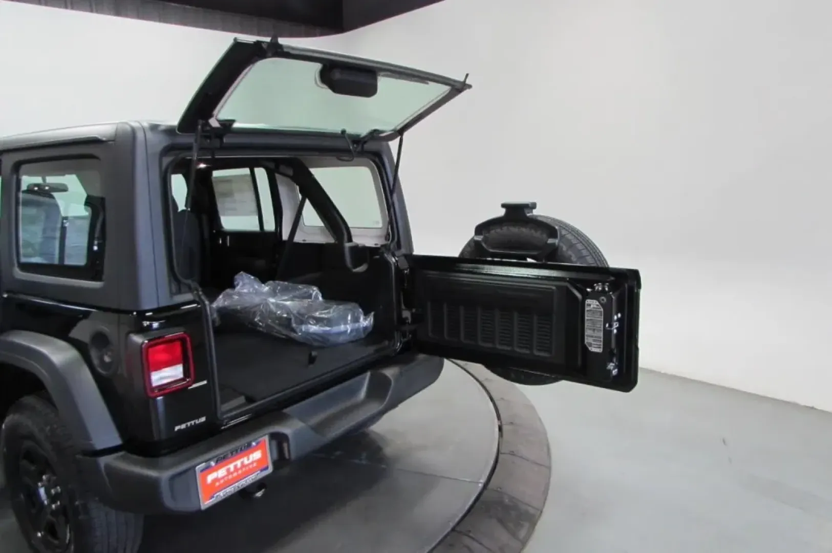 2025 /Black Jeep Wrangler Sport (1C4PJXDN3SW) with an Other engine, located at 12830 Highway 21, De Soto, MO, 63020, (636) 337-7777, 38.153099, -90.573624 - **Adventure Awaits with the 2025 Jeep Wrangler at Pettus CDJR DeSoto!** <br /> <br /> Ready to conquer the great outdoors or navigate city streets with ease? The 2025 Jeep Wrangler, now available at Pettus CDJR DeSoto, is your ultimate companion for both weekend adventures and daily commutes. This r - Photo#28