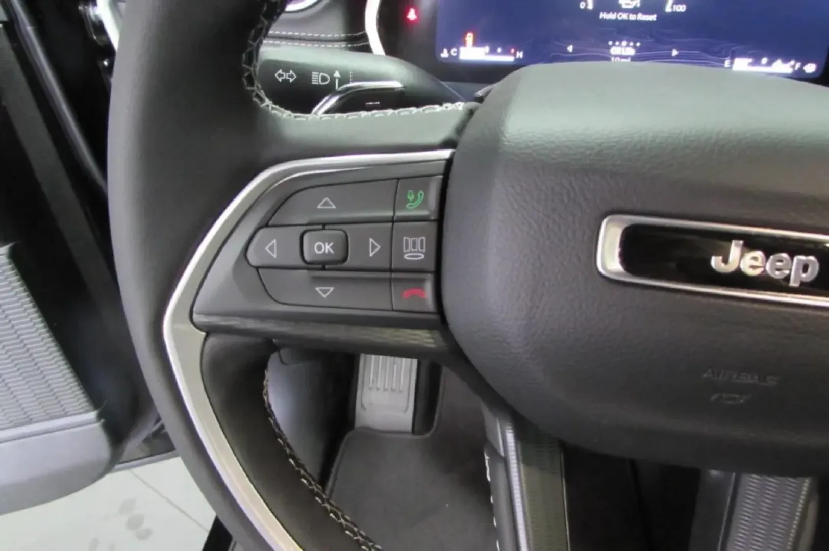 2025 /Black Jeep Grand Cherokee Laredo (1C4RJKAG4S8) with an Other engine, Automatic transmission, located at 12830 Highway 21, De Soto, MO, 63020, (636) 337-7777, 38.153099, -90.573624 - **Unleash Adventure with the 2025 Jeep Grand Cherokee at Pettus CDJR DeSoto!**<br /> <br /> Are you ready to elevate your weekend adventures and daily commutes? The 2025 Jeep Grand Cherokee is the ultimate SUV designed for those who crave both comfort and capability. With its rugged reputation and v - Photo#15