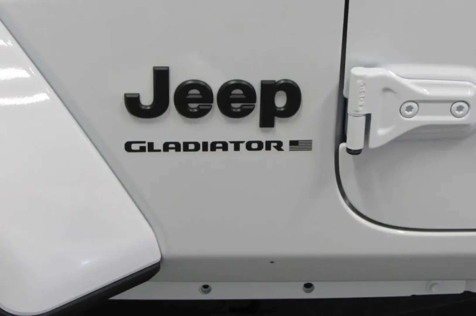 2025 /Black Jeep Gladiator Sport (1C6PJTAG6SL) with an Other engine, Automatic transmission, located at 12830 Highway 21, De Soto, MO, 63020, (636) 337-7777, 38.153099, -90.573624 - **Unleash Adventure with the 2025 Jeep Gladiator at Pettus CDJR DeSoto!**<br /> <br /> Are you an adventurer at heart, always seeking the next thrill? Whether you're planning weekend getaways to explore the scenic Ozarks or navigating the bustling streets of De Soto, MO, the 2025 Jeep Gladiator is t - Photo#17
