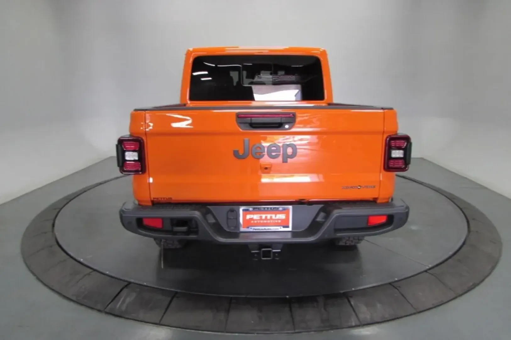 2025 /Black Jeep Gladiator (1C6PJTAG8SL) with an Other engine, Automatic transmission, located at 12830 Highway 21, De Soto, MO, 63020, (636) 337-7777, 38.153099, -90.573624 - **Embrace Adventure with the 2025 Jeep Gladiator at Pettus CDJR DeSoto!**<br /> <br /> Are you ready to elevate your weekend adventures or embark on a family road trip? The 2025 Jeep Gladiator, available now at Pettus CDJR DeSoto, is the perfect blend of rugged capability and modern comfort, making - Photo#6