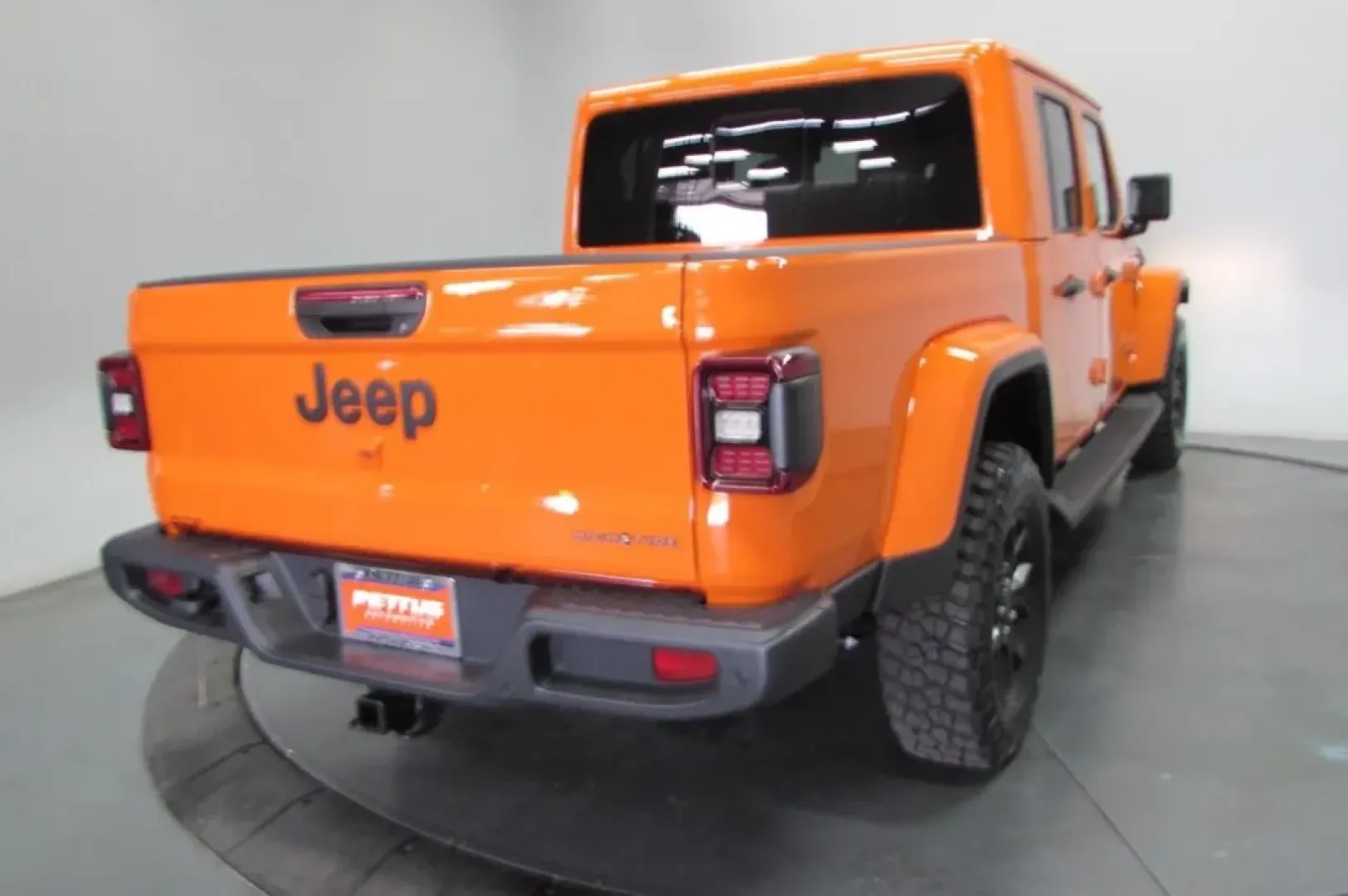2025 /Black Jeep Gladiator (1C6PJTAG8SL) with an Other engine, Automatic transmission, located at 12830 Highway 21, De Soto, MO, 63020, (636) 337-7777, 38.153099, -90.573624 - **Embrace Adventure with the 2025 Jeep Gladiator at Pettus CDJR DeSoto!**<br /> <br /> Are you ready to elevate your weekend adventures or embark on a family road trip? The 2025 Jeep Gladiator, available now at Pettus CDJR DeSoto, is the perfect blend of rugged capability and modern comfort, making - Photo#7