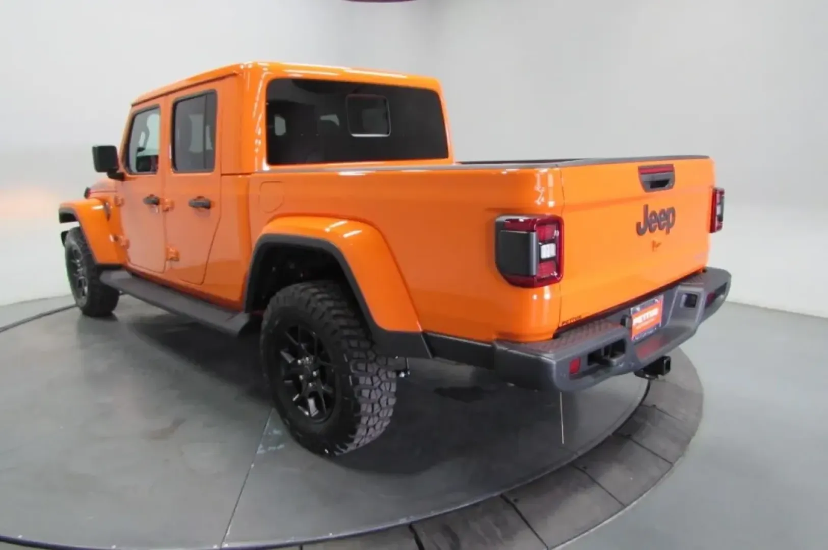 2025 /Black Jeep Gladiator (1C6PJTAG8SL) with an Other engine, Automatic transmission, located at 12830 Highway 21, De Soto, MO, 63020, (636) 337-7777, 38.153099, -90.573624 - **Embrace Adventure with the 2025 Jeep Gladiator at Pettus CDJR DeSoto!**<br /> <br /> Are you ready to elevate your weekend adventures or embark on a family road trip? The 2025 Jeep Gladiator, available now at Pettus CDJR DeSoto, is the perfect blend of rugged capability and modern comfort, making - Photo#5