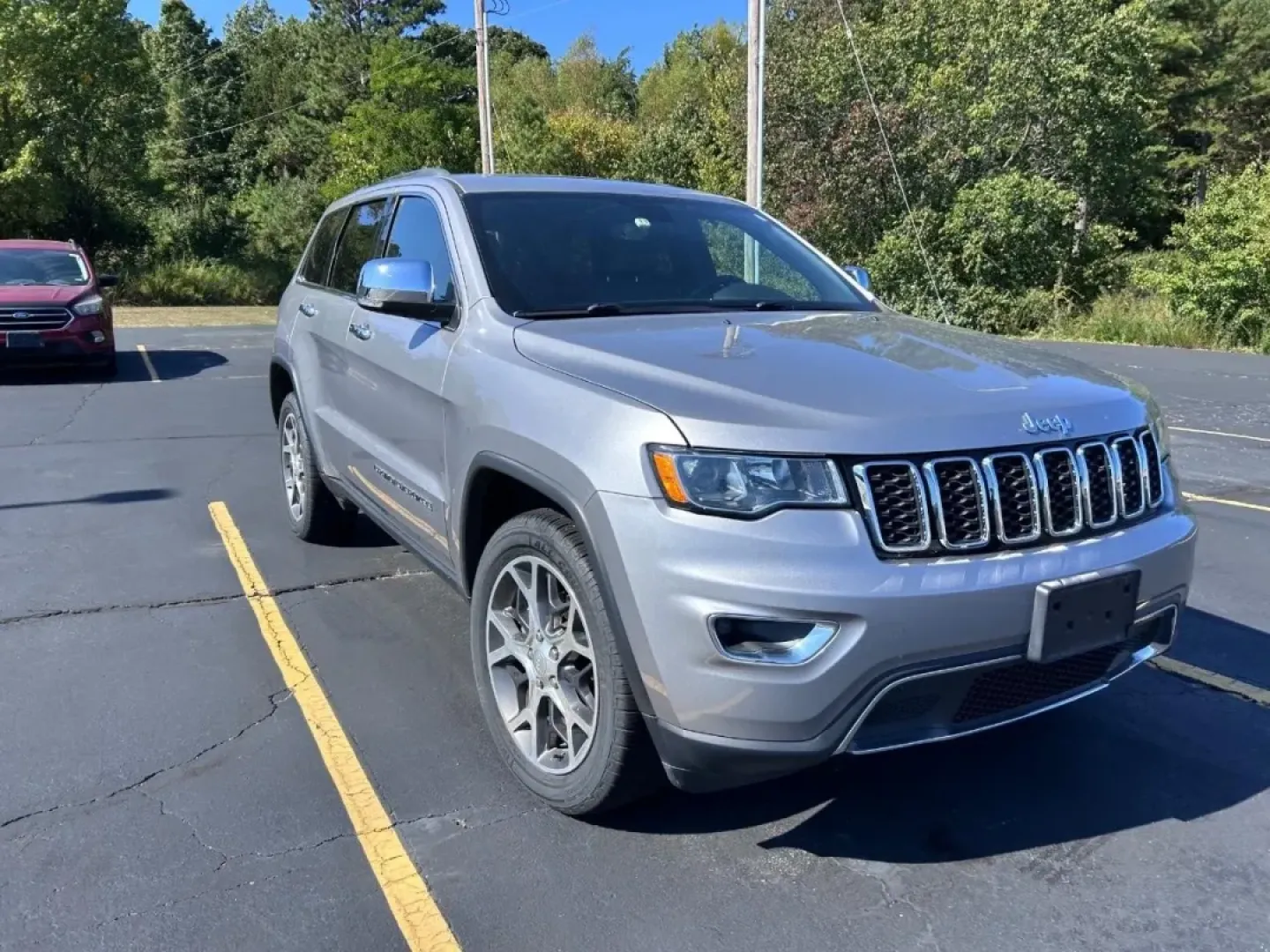 2019 Jeep Grand Cherokee Limited (1C4RJFBGXKC) with an 3.6L V6 engine, located at 970 Woodlawn Dr., Farmington, MO, 63640, (573) 431-7800, 37.825642, -90.468674 - ### Explore Adventure in a 2019 Jeep Grand Cherokee at Pettus CDJR Farmington!<br /> <br /> Are you ready to embark on your next adventure, whether it's a weekend getaway or your daily commute? The 2019 Jeep Grand Cherokee is the perfect SUV for those seeking both luxury and rugged capability. With - Photo#2