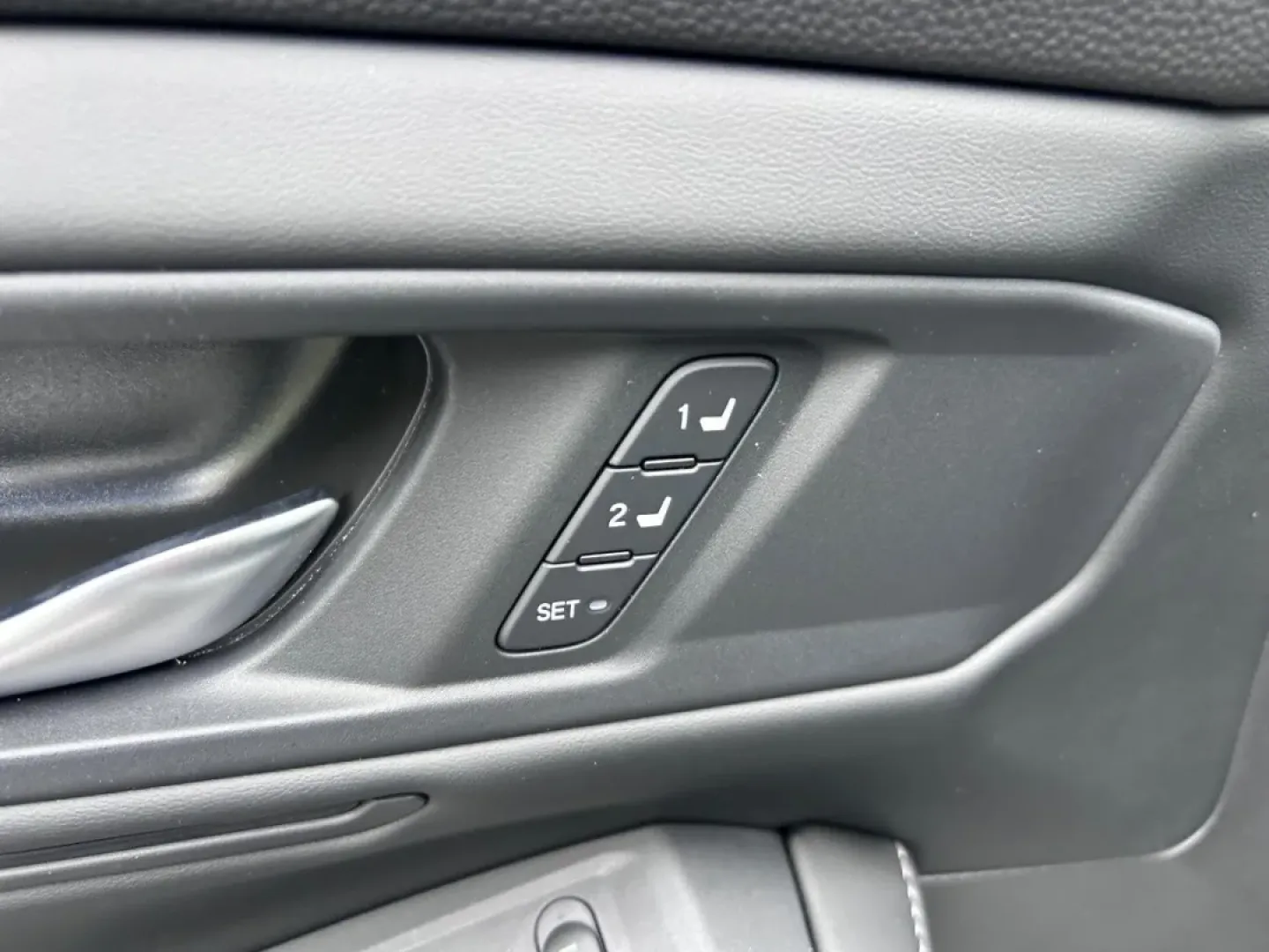 2023 /Black Leather Honda Accord Hybrid Sport-L (1HGCY2F78PA) with an 2.0L 16-Valve DOHC Dual-VTC 4-Cylinder engine, Automatic transmission, located at 970 Woodlawn Dr., Farmington, MO, 63640, (573) 431-7800, 37.825642, -90.468674 - **Discover Your Next Adventure with the 2023 Honda Accord Hybrid at Pettus CDJR Farmington!**<br /> <br /> Are you ready to elevate your daily commute or family outings without sacrificing style, comfort, or fuel efficiency? Look no further than the 2023 Honda Accord Hybrid, now available at Pettus - Photo#19