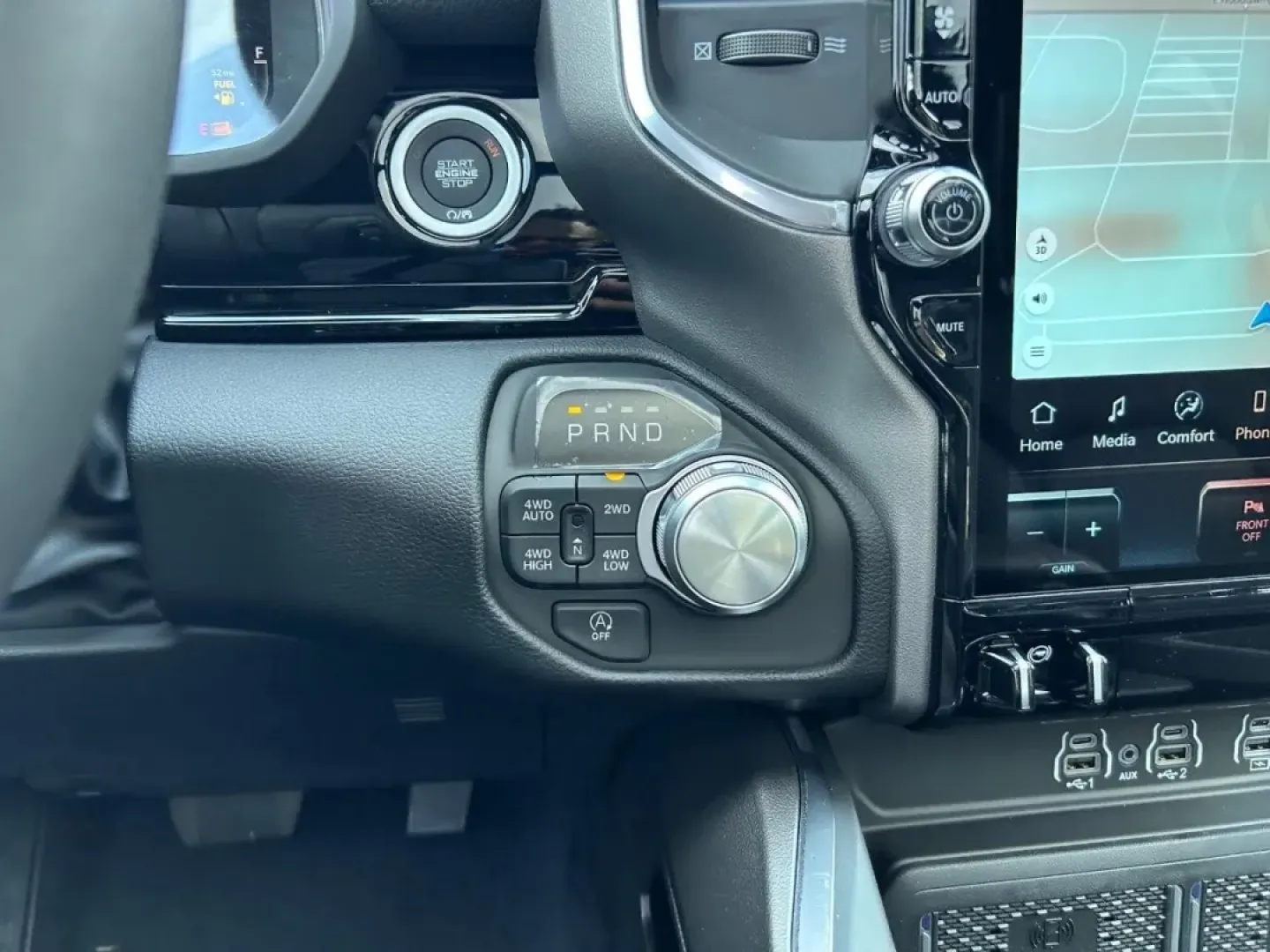 2026 /Black Leather Ram 1500 Laramie (1C6SRFJP4TN) with an 3.0L I6 Hurricane SO Twin Turbo ESS engine, Automatic transmission, located at 970 Woodlawn Dr., Farmington, MO, 63640, (573) 431-7800, 37.825642, -90.468674 - ### Unleash the Adventure: 2026 Ram 1500 Laramie at Pettus CDJR Farmington<br /> <br /> Are you ready to elevate your driving experience and embrace the thrill of adventure? Whether you're hauling gear for family road trips, tackling weekend projects, or cruising around Farmington, MO, the 2026 Ram - Photo#14