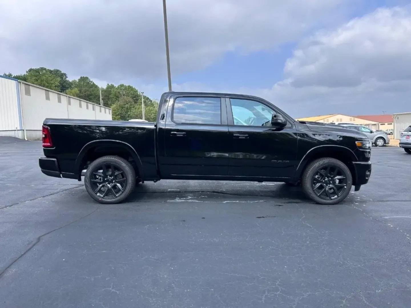 2026 /Black Leather Ram 1500 Laramie (1C6SRFJP4TN) with an 3.0L I6 Hurricane SO Twin Turbo ESS engine, Automatic transmission, located at 970 Woodlawn Dr., Farmington, MO, 63640, (573) 431-7800, 37.825642, -90.468674 - ### Unleash the Adventure: 2026 Ram 1500 Laramie at Pettus CDJR Farmington<br /> <br /> Are you ready to elevate your driving experience and embrace the thrill of adventure? Whether you're hauling gear for family road trips, tackling weekend projects, or cruising around Farmington, MO, the 2026 Ram - Photo#1