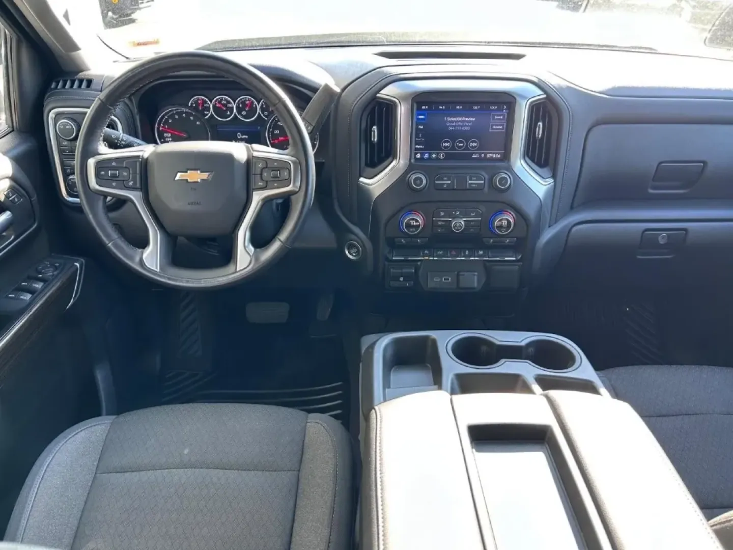 2021 /Jet Black Cloth Chevrolet Silverado 1500 LT LT1 (3GCUYDED7MG) with an 5.3L engine, located at 141 Commercial Dr, Fredericktown, MO, 63645, (573) 783-6432, 37.570087, -90.320648 - Are you ready to elevate your adventures and enhance your daily life? Look no further than this stunning 2021 Chevrolet Silverado 1500 4WD LT Crew Cab, available now at Pettus Ford Fredericktown. Perfect for those who crave versatility, whether you're hauling equipment for work, embarking on a weeke - Photo#9