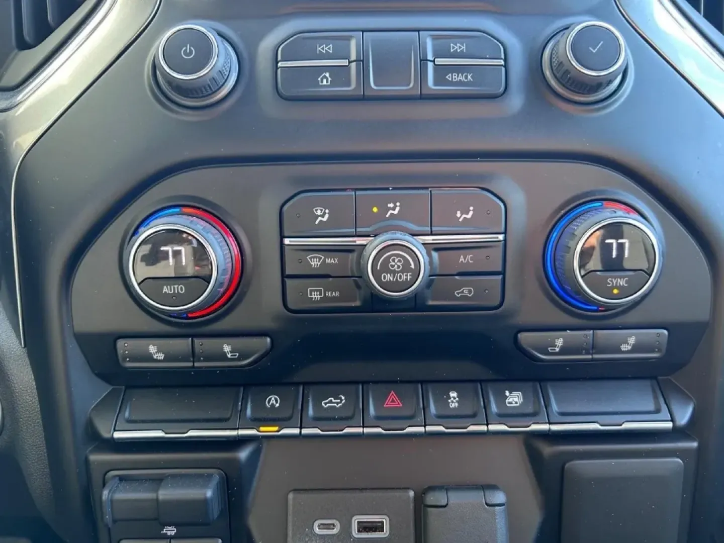 2021 /Jet Black Cloth Chevrolet Silverado 1500 LT LT1 (3GCUYDED7MG) with an 5.3L engine, located at 141 Commercial Dr, Fredericktown, MO, 63645, (573) 783-6432, 37.570087, -90.320648 - Are you ready to elevate your adventures and enhance your daily life? Look no further than this stunning 2021 Chevrolet Silverado 1500 4WD LT Crew Cab, available now at Pettus Ford Fredericktown. Perfect for those who crave versatility, whether you're hauling equipment for work, embarking on a weeke - Photo#14