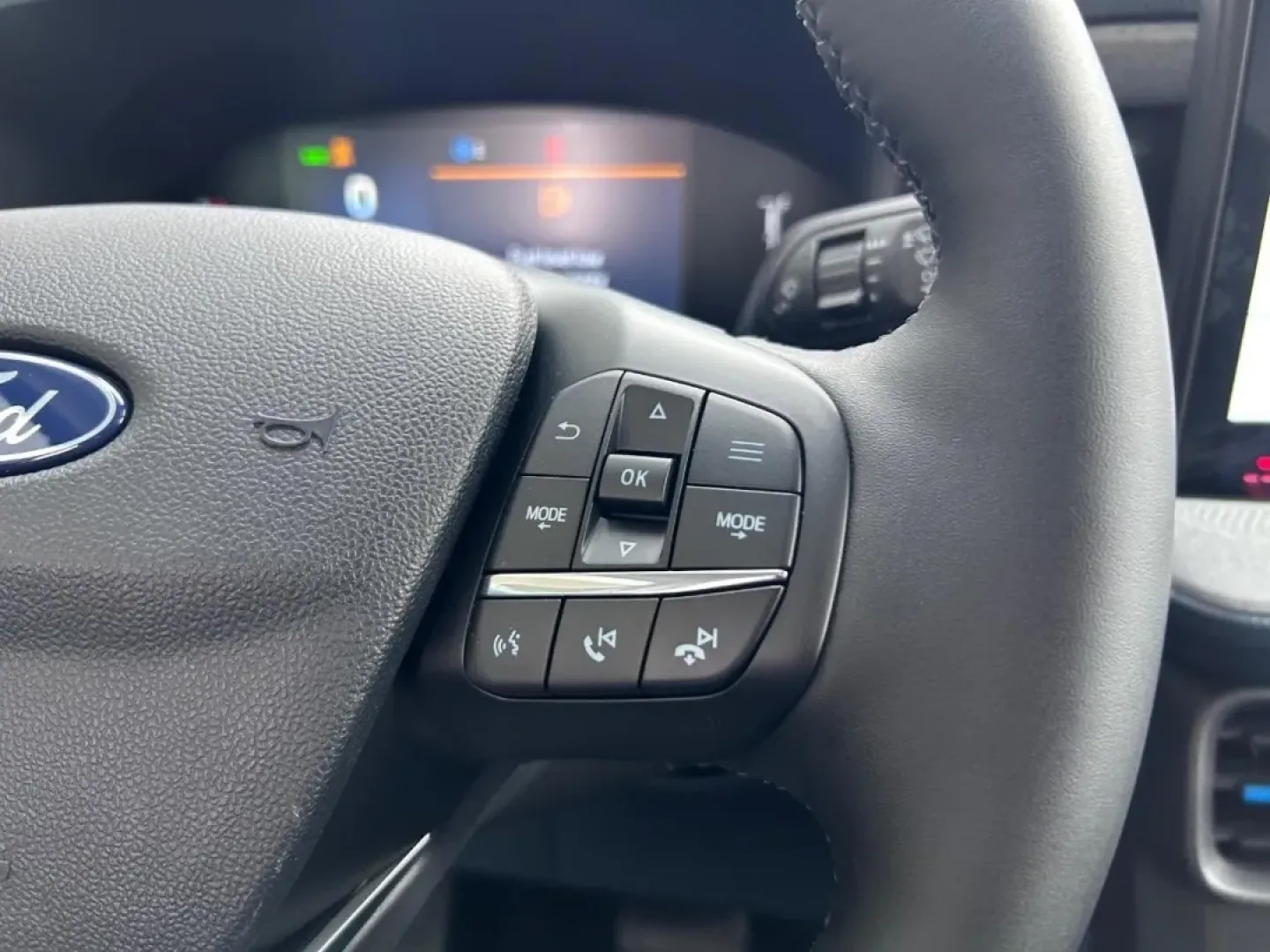 2025 /Navy Pier/Aspen Gray Cloth Ford Maverick XLT (3FTTW8H30SR) with an 2.5L Hybrid engine, Automatic transmission, located at 141 Commercial Dr, Fredericktown, MO, 63645, (573) 783-6432, 37.570087, -90.320648 - Are you ready to elevate your lifestyle with a versatile vehicle that meets all your needs? Look no further than the 2025 Ford Maverick XLT, now available at Pettus Ford Fredericktown! This stunning truck is perfect for both urban commuting and weekend adventures, offering a unique blend of efficien - Photo#12