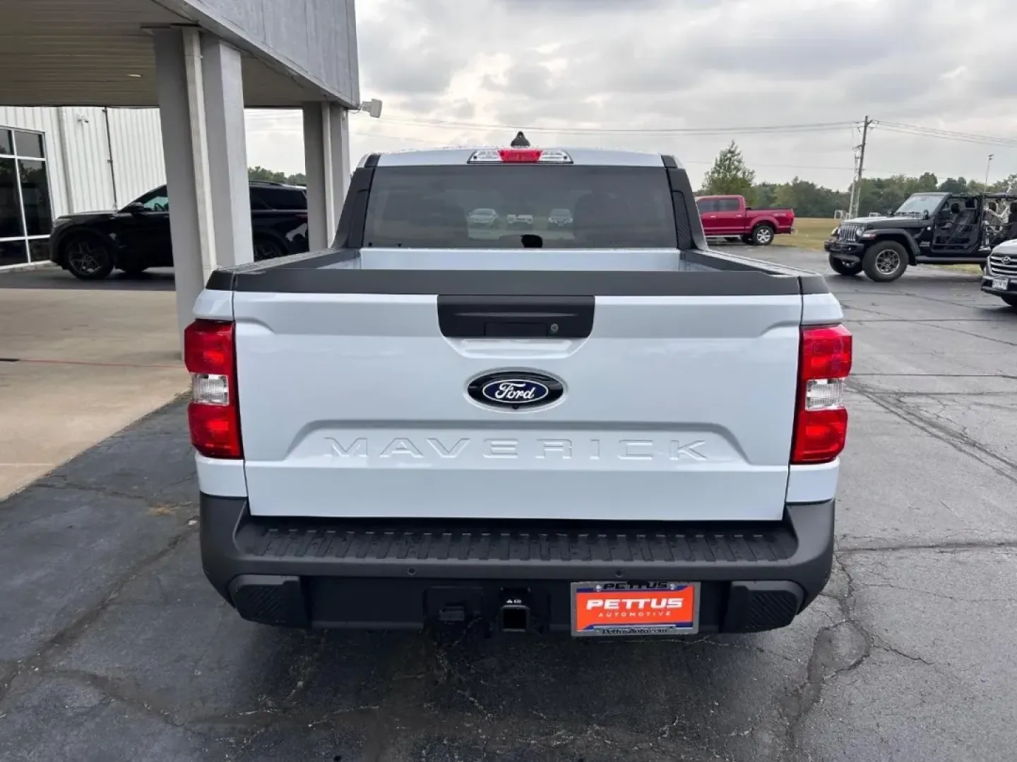 2025 /Navy Pier/Aspen Gray Cloth Ford Maverick XLT (3FTTW8H30SR) with an 2.5L Hybrid engine, Automatic transmission, located at 141 Commercial Dr, Fredericktown, MO, 63645, (573) 783-6432, 37.570087, -90.320648 - Are you ready to elevate your lifestyle with a versatile vehicle that meets all your needs? Look no further than the 2025 Ford Maverick XLT, now available at Pettus Ford Fredericktown! This stunning truck is perfect for both urban commuting and weekend adventures, offering a unique blend of efficien - Photo#3
