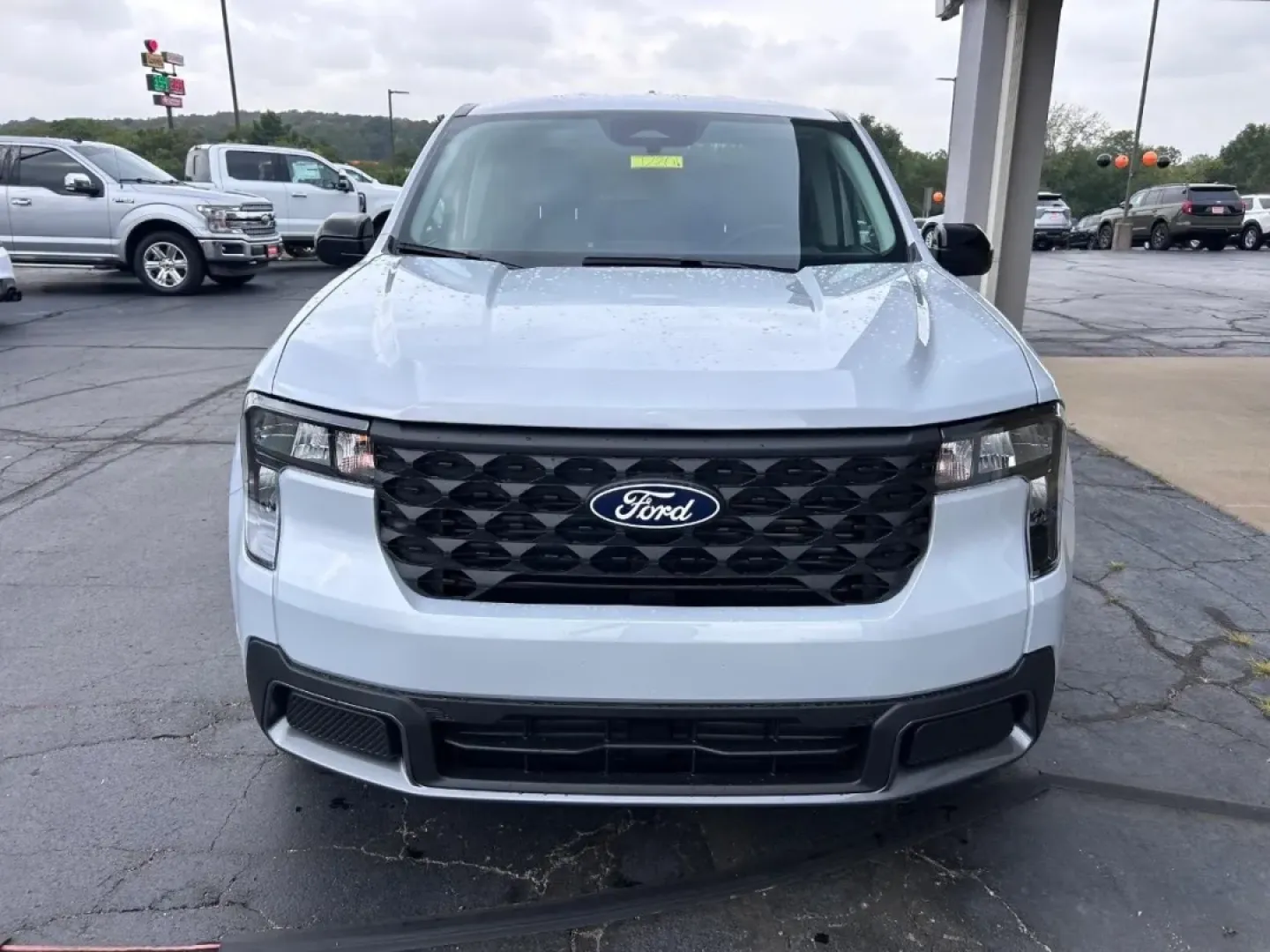 2025 /Navy Pier/Aspen Gray Cloth Ford Maverick XLT (3FTTW8H30SR) with an 2.5L Hybrid engine, Automatic transmission, located at 141 Commercial Dr, Fredericktown, MO, 63645, (573) 783-6432, 37.570087, -90.320648 - Are you ready to elevate your lifestyle with a versatile vehicle that meets all your needs? Look no further than the 2025 Ford Maverick XLT, now available at Pettus Ford Fredericktown! This stunning truck is perfect for both urban commuting and weekend adventures, offering a unique blend of efficien - Photo#7