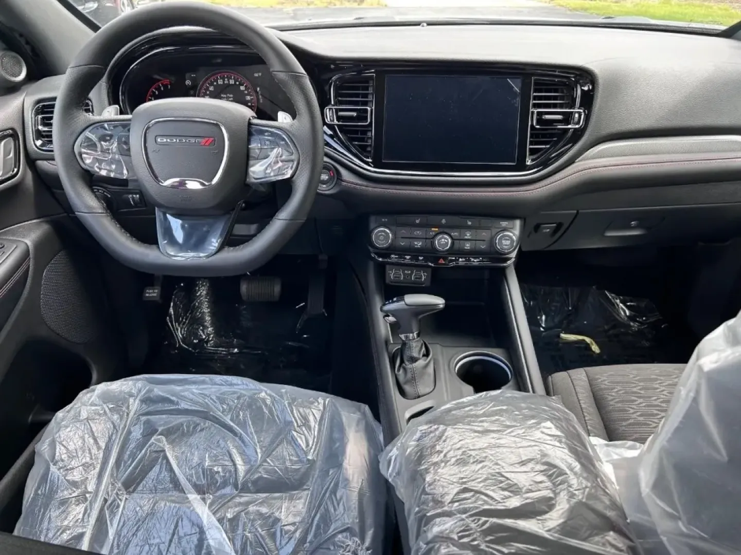 2026 /Black Cloth Dodge Durango GT (1C4RDJDG4TC) with an 3.6L V6 24V VVT UPG I engine, Automatic transmission, located at 970 Woodlawn Dr., Farmington, MO, 63640, (573) 431-7800, 37.825642, -90.468674 - **Adventure Awaits with the 2026 Dodge Durango: Perfect for Families and Weekend Warriors!**<br /> <br /> Are you ready to elevate your driving experience? The 2026 Dodge Durango, available at Pettus CDJR Farmington in Farmington, MO, is the ultimate combination of style, power, and versatility, mak - Photo#12