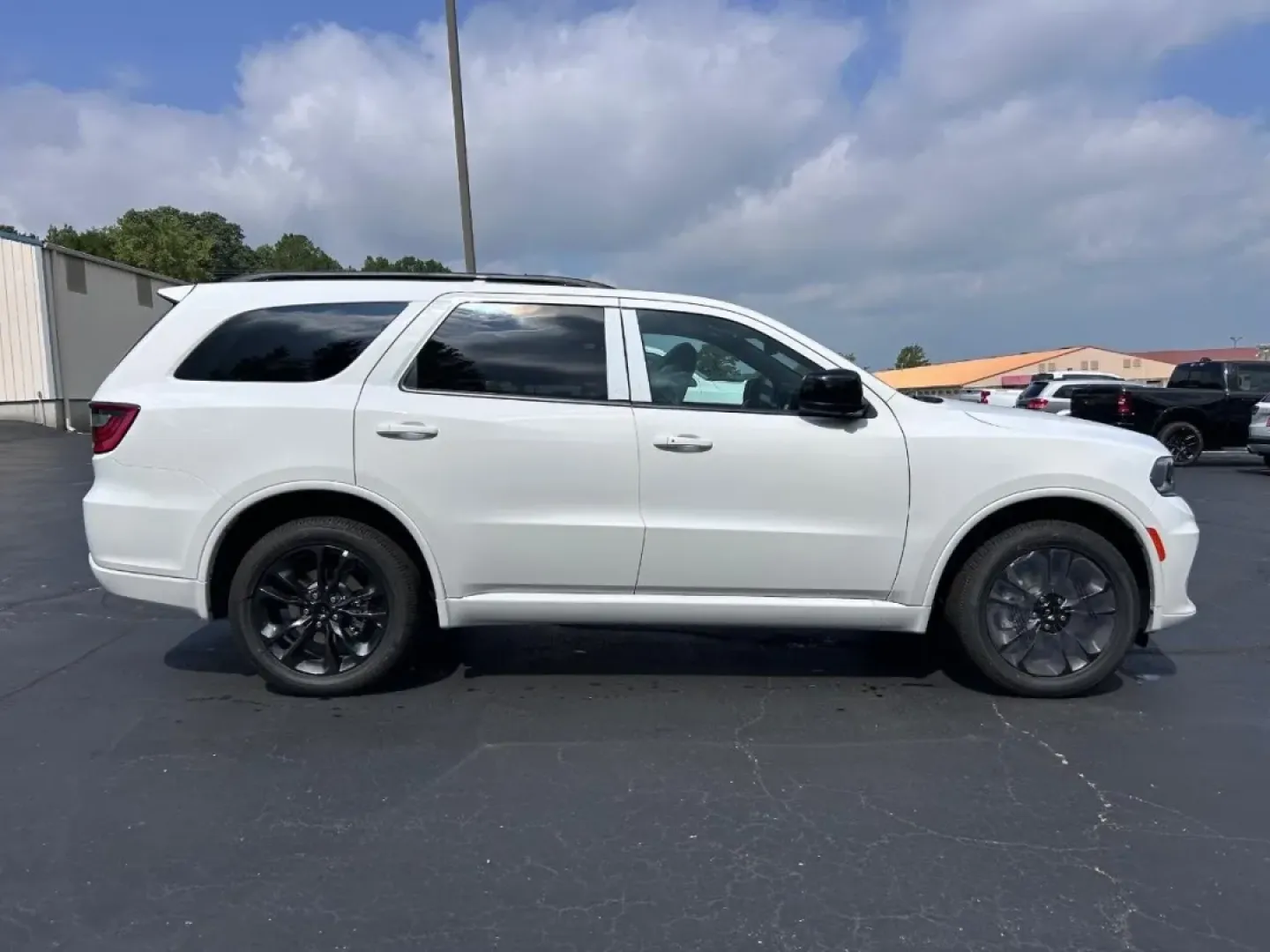 2026 /Black Cloth Dodge Durango GT (1C4RDJDG4TC) with an 3.6L V6 24V VVT UPG I engine, Automatic transmission, located at 970 Woodlawn Dr., Farmington, MO, 63640, (573) 431-7800, 37.825642, -90.468674 - **Adventure Awaits with the 2026 Dodge Durango: Perfect for Families and Weekend Warriors!**<br /> <br /> Are you ready to elevate your driving experience? The 2026 Dodge Durango, available at Pettus CDJR Farmington in Farmington, MO, is the ultimate combination of style, power, and versatility, mak - Photo#1