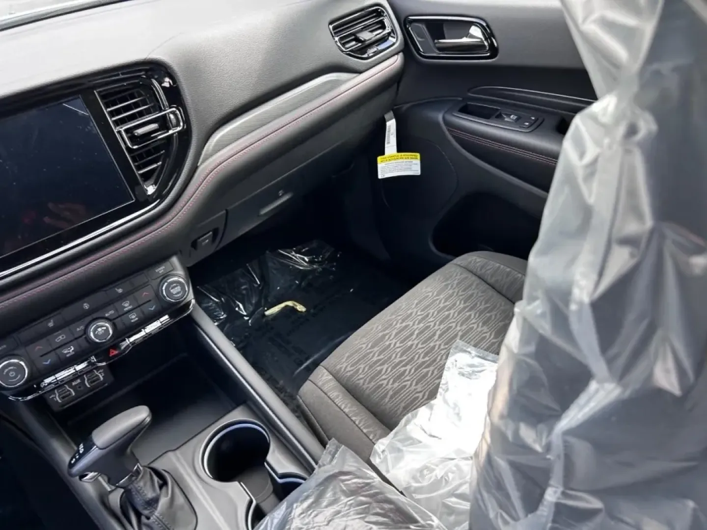 2026 /Black Cloth Dodge Durango GT (1C4RDJDG4TC) with an 3.6L V6 24V VVT UPG I engine, Automatic transmission, located at 970 Woodlawn Dr., Farmington, MO, 63640, (573) 431-7800, 37.825642, -90.468674 - **Adventure Awaits with the 2026 Dodge Durango: Perfect for Families and Weekend Warriors!**<br /> <br /> Are you ready to elevate your driving experience? The 2026 Dodge Durango, available at Pettus CDJR Farmington in Farmington, MO, is the ultimate combination of style, power, and versatility, mak - Photo#19
