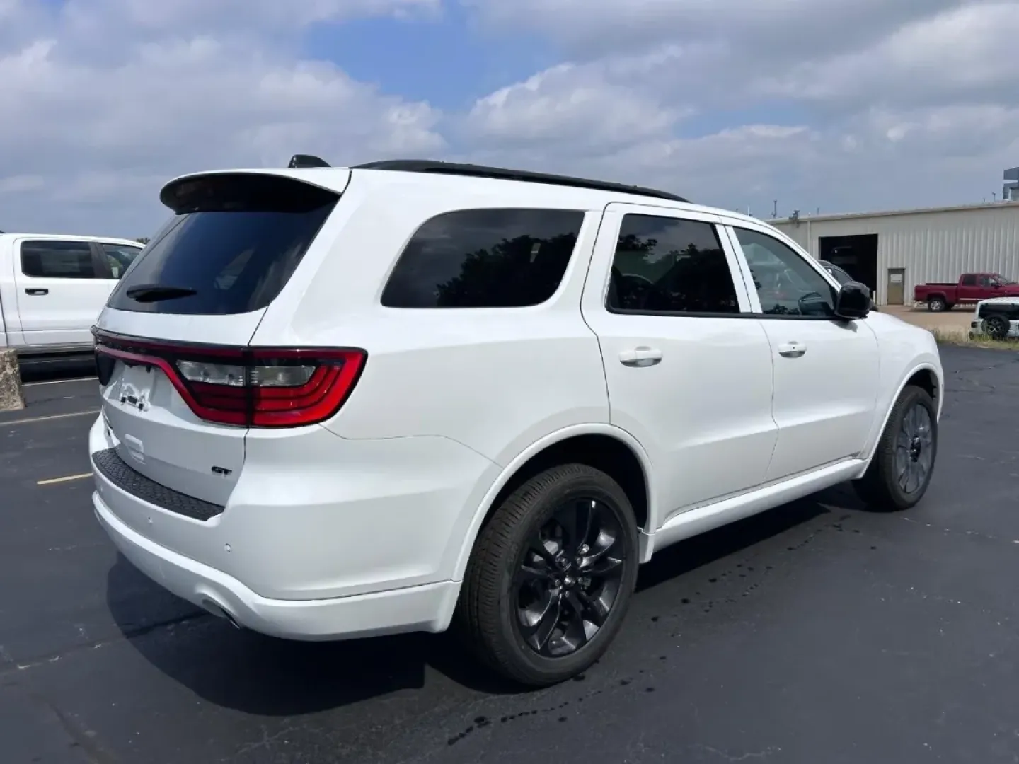 2026 /Black Cloth Dodge Durango GT (1C4RDJDG4TC) with an 3.6L V6 24V VVT UPG I engine, Automatic transmission, located at 970 Woodlawn Dr., Farmington, MO, 63640, (573) 431-7800, 37.825642, -90.468674 - **Adventure Awaits with the 2026 Dodge Durango: Perfect for Families and Weekend Warriors!**<br /> <br /> Are you ready to elevate your driving experience? The 2026 Dodge Durango, available at Pettus CDJR Farmington in Farmington, MO, is the ultimate combination of style, power, and versatility, mak - Photo#2