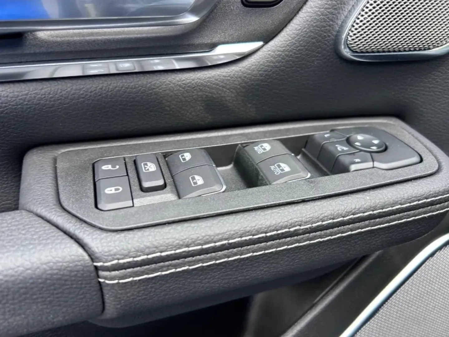 2026 /Black Leather Ram 1500 Laramie (1C6SRFJP1TN) with an 3.0L I6 Hurricane SO Twin Turbo ESS engine, Automatic transmission, located at 970 Woodlawn Dr., Farmington, MO, 63640, (573) 431-7800, 37.825642, -90.468674 - **Elevate Your Adventures with the 2026 Ram 1500 Laramie - Your Ideal Truck for Every Journey!**<br /> <br /> Are you ready to take your weekend getaways, daily commutes, or family outings to a whole new level? The 2026 Ram 1500 Laramie is the perfect companion for those who crave adventure without - Photo#16