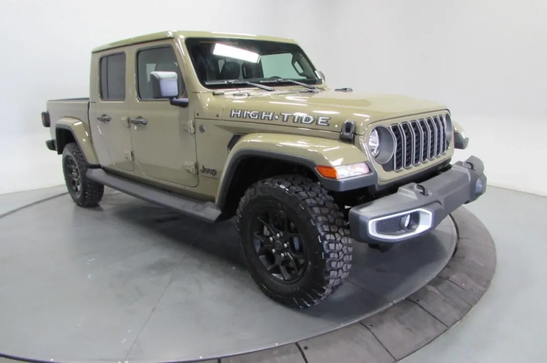 2025 Jeep Gladiator 