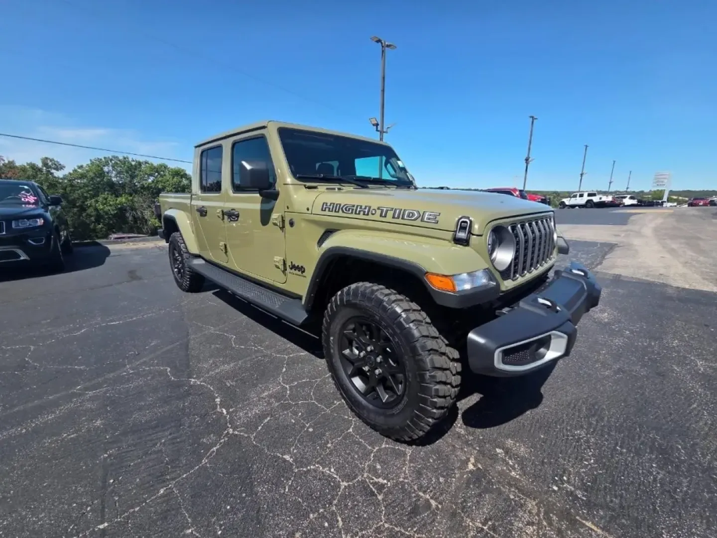 2025 /Black Jeep Gladiator (1C6PJTAG3SL) with an Other engine, Automatic transmission, located at 12830 Highway 21, De Soto, MO, 63020, (636) 337-7777, 38.153099, -90.573624 - **Elevate Your Adventures with a 2025 Jeep Gladiator!**<br /> <br /> If you're seeking a vehicle that enhances your outdoor lifestyle and weekend adventures, look no further than the 2025 Jeep Gladiator available now at Pettus CDJR DeSoto. This rugged and versatile truck is perfect for those who cra - Photo#26