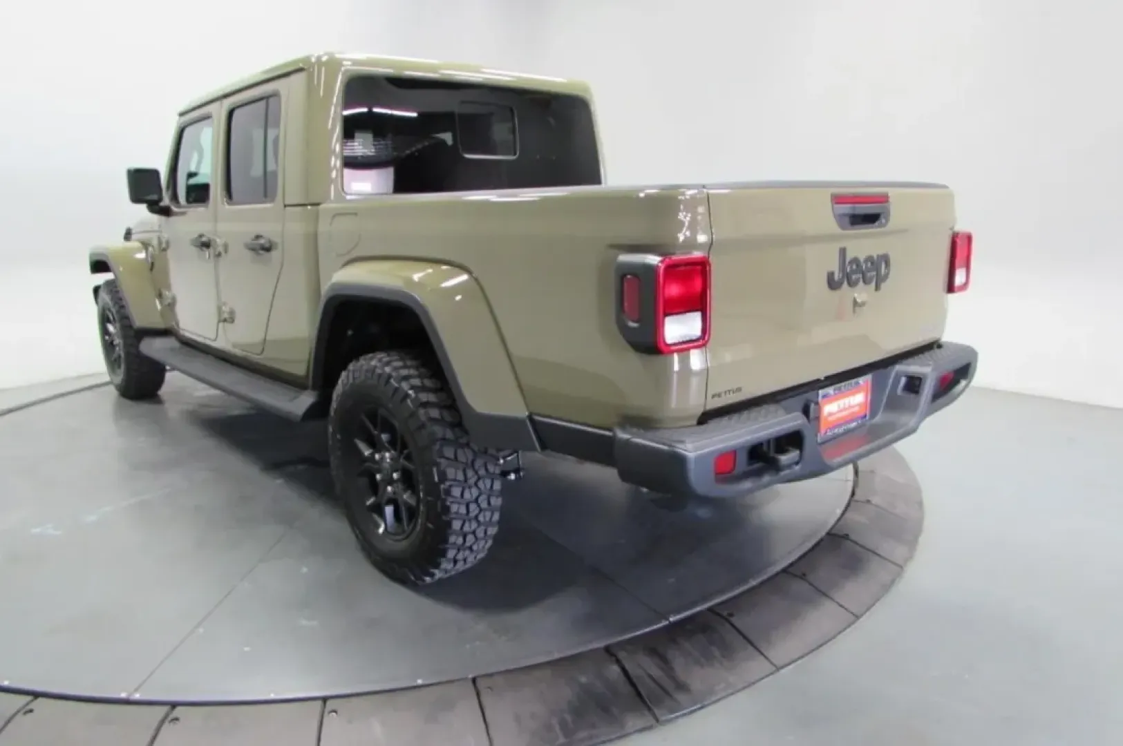 2025 /Black Jeep Gladiator (1C6PJTAG3SL) with an Other engine, Automatic transmission, located at 12830 Highway 21, De Soto, MO, 63020, (636) 337-7777, 38.153099, -90.573624 - **Elevate Your Adventures with a 2025 Jeep Gladiator!**<br /> <br /> If you're seeking a vehicle that enhances your outdoor lifestyle and weekend adventures, look no further than the 2025 Jeep Gladiator available now at Pettus CDJR DeSoto. This rugged and versatile truck is perfect for those who cra - Photo#5