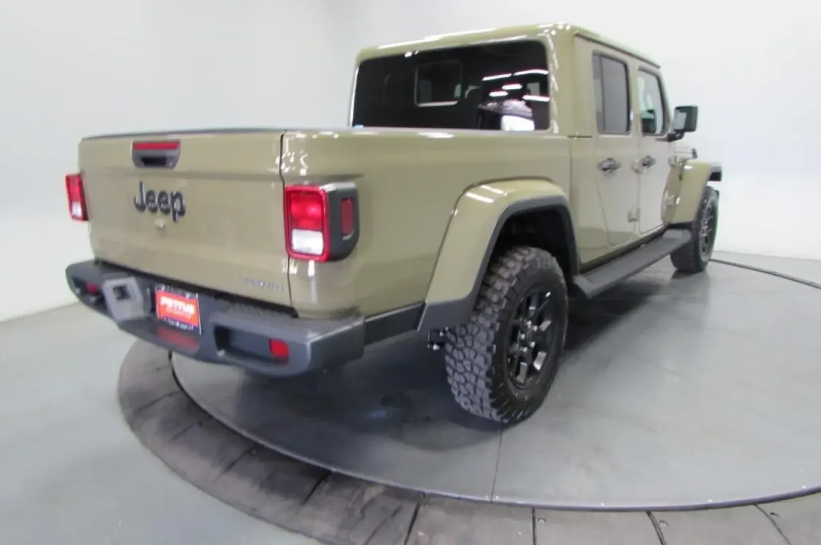 2025 /Black Jeep Gladiator (1C6PJTAG3SL) with an Other engine, Automatic transmission, located at 12830 Highway 21, De Soto, MO, 63020, (636) 337-7777, 38.153099, -90.573624 - **Elevate Your Adventures with a 2025 Jeep Gladiator!**<br /> <br /> If you're seeking a vehicle that enhances your outdoor lifestyle and weekend adventures, look no further than the 2025 Jeep Gladiator available now at Pettus CDJR DeSoto. This rugged and versatile truck is perfect for those who cra - Photo#7