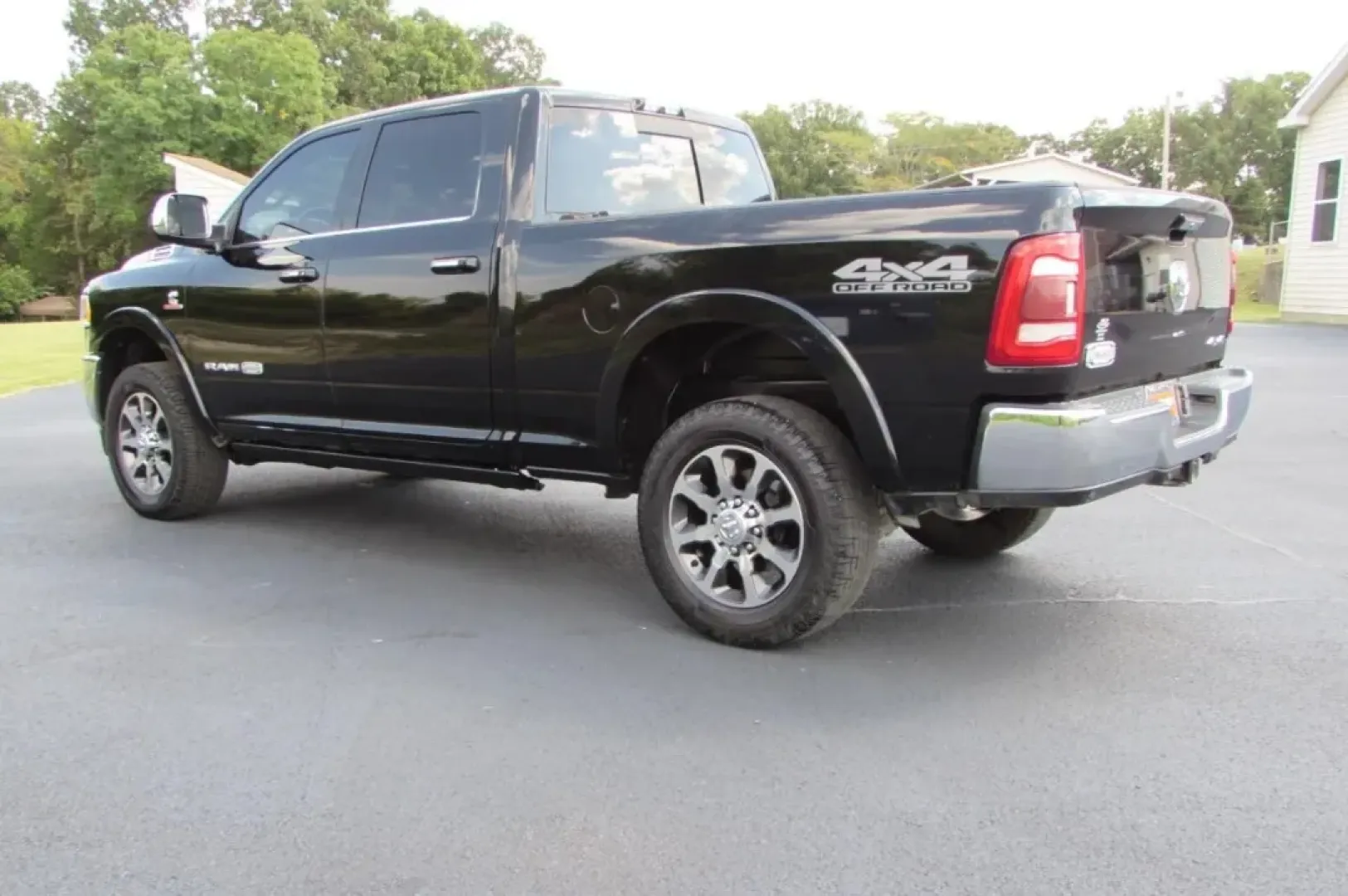 2022 /Lt Mountain Brown/Brown Ram 2500 Longhorn (3C6UR5GL9NG) with an Other engine, located at 12830 Highway 21, De Soto, MO, 63020, (636) 337-7777, 38.153099, -90.573624 - **Unleash Your Adventurous Spirit with the 2022 Ram 2500 Longhorn Crew Cab Perfect for Work and Play!**<br /> <br /> Are you ready to elevate your lifestyle? Whether you're hauling equipment for your job, embarking on a weekend camping trip, or tackling the daily commute with confidence, the 2022 R - Photo#4