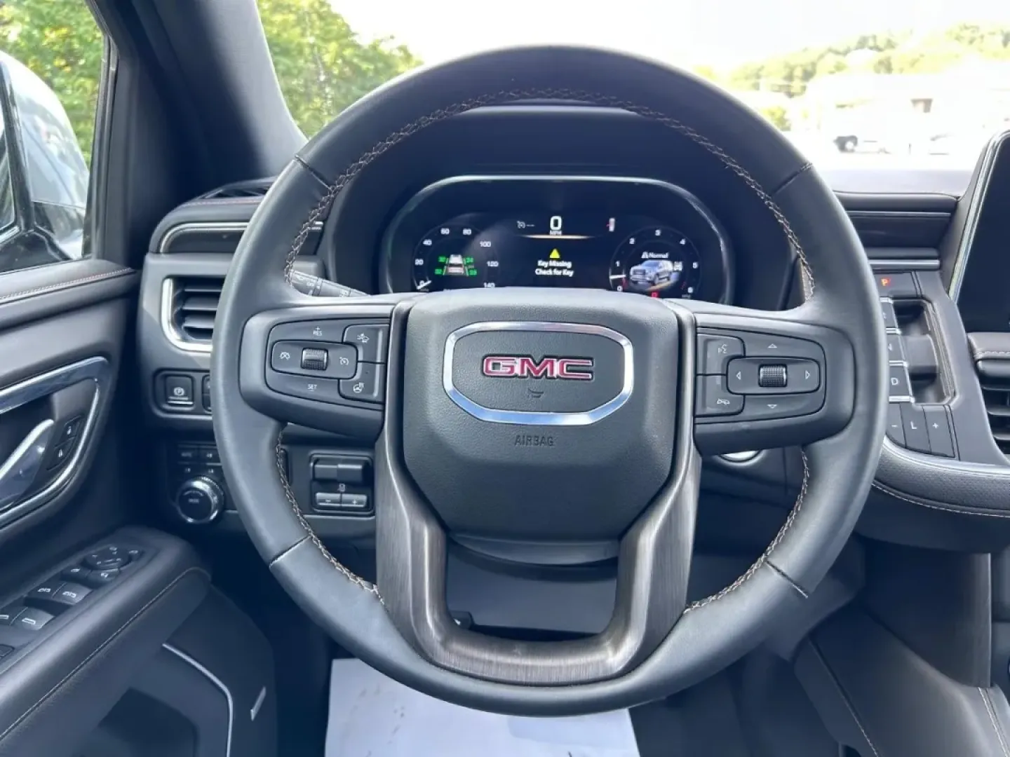 2024 /Jet Black Leather GMC Yukon AT4 (1GKS2CKDXRR) with an 5.3L EcoTec3 V8 engine, Automatic transmission, located at 970 Woodlawn Dr., Farmington, MO, 63640, (573) 431-7800, 37.825642, -90.468674 - **Adventure Awaits with the 2024 GMC Yukon AT4 Perfect for the Family or Weekend Explorer!**<br /> <br /> If you're seeking a vehicle that combines exceptional capability with luxurious comfort, look no further than the stunning 2024 GMC Yukon AT4. This versatile SUV is designed for families who lo - Photo#14