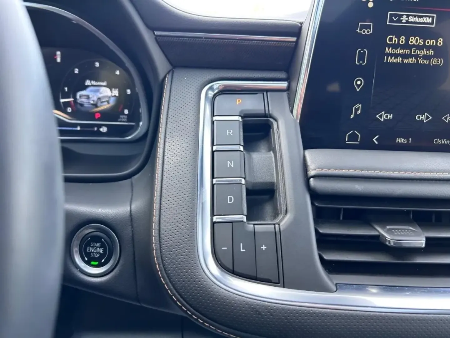 2024 /Jet Black Leather GMC Yukon AT4 (1GKS2CKDXRR) with an 5.3L EcoTec3 V8 engine, Automatic transmission, located at 970 Woodlawn Dr., Farmington, MO, 63640, (573) 431-7800, 37.825642, -90.468674 - **Adventure Awaits with the 2024 GMC Yukon AT4 Perfect for the Family or Weekend Explorer!**<br /> <br /> If you're seeking a vehicle that combines exceptional capability with luxurious comfort, look no further than the stunning 2024 GMC Yukon AT4. This versatile SUV is designed for families who lo - Photo#19