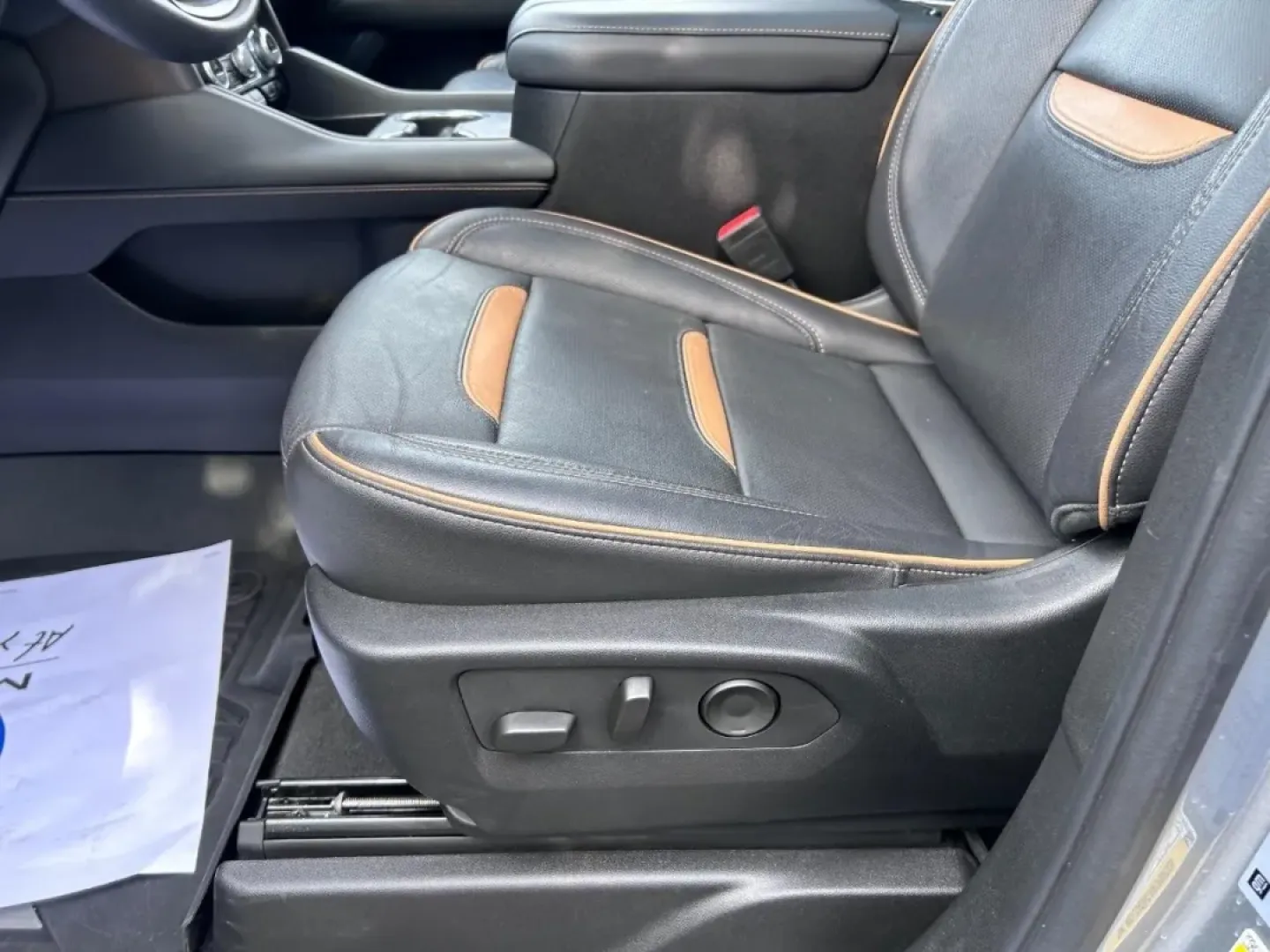 2024 /Jet Black Leather GMC Yukon AT4 (1GKS2CKDXRR) with an 5.3L EcoTec3 V8 engine, Automatic transmission, located at 970 Woodlawn Dr., Farmington, MO, 63640, (573) 431-7800, 37.825642, -90.468674 - **Adventure Awaits with the 2024 GMC Yukon AT4 Perfect for the Family or Weekend Explorer!**<br /> <br /> If you're seeking a vehicle that combines exceptional capability with luxurious comfort, look no further than the stunning 2024 GMC Yukon AT4. This versatile SUV is designed for families who lo - Photo#23
