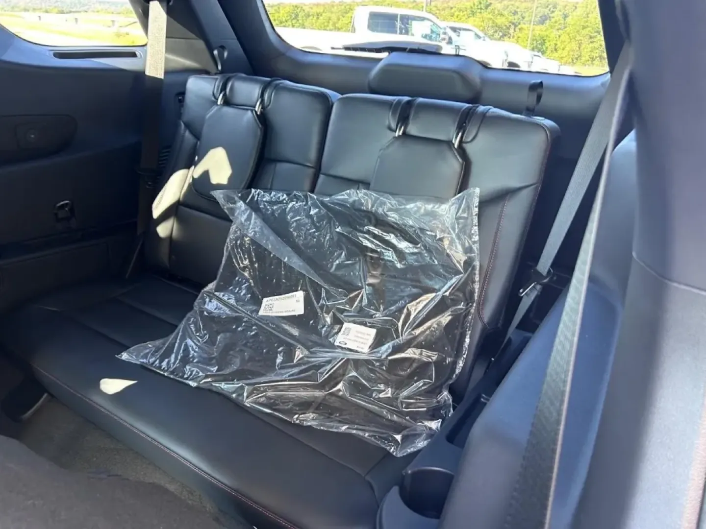 2025 /Onyx Leather Ford Explorer ST-Line (1FMUK8KH8SG) with an 2.3L EcoBoost I-4 engine, Automatic transmission, located at 141 Commercial Dr, Fredericktown, MO, 63645, (573) 783-6432, 37.570087, -90.320648 - Embark on your next adventure with the perfect blend of style, performance, and versatility that the 2025 Ford Explorer ST-Line offers. Ideal for families, weekend warriors, or anyone who enjoys the open road, this SUV is designed to take on life's challenges with ease. Whether you're driving the ki - Photo#9