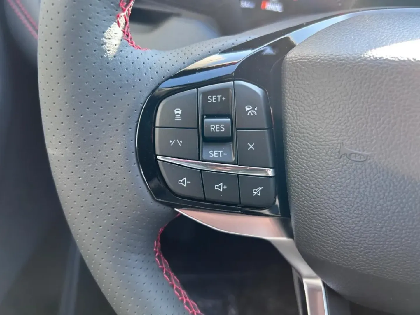2025 /Onyx Leather Ford Explorer ST-Line (1FMUK8KH8SG) with an 2.3L EcoBoost I-4 engine, Automatic transmission, located at 141 Commercial Dr, Fredericktown, MO, 63645, (573) 783-6432, 37.570087, -90.320648 - Embark on your next adventure with the perfect blend of style, performance, and versatility that the 2025 Ford Explorer ST-Line offers. Ideal for families, weekend warriors, or anyone who enjoys the open road, this SUV is designed to take on life's challenges with ease. Whether you're driving the ki - Photo#14