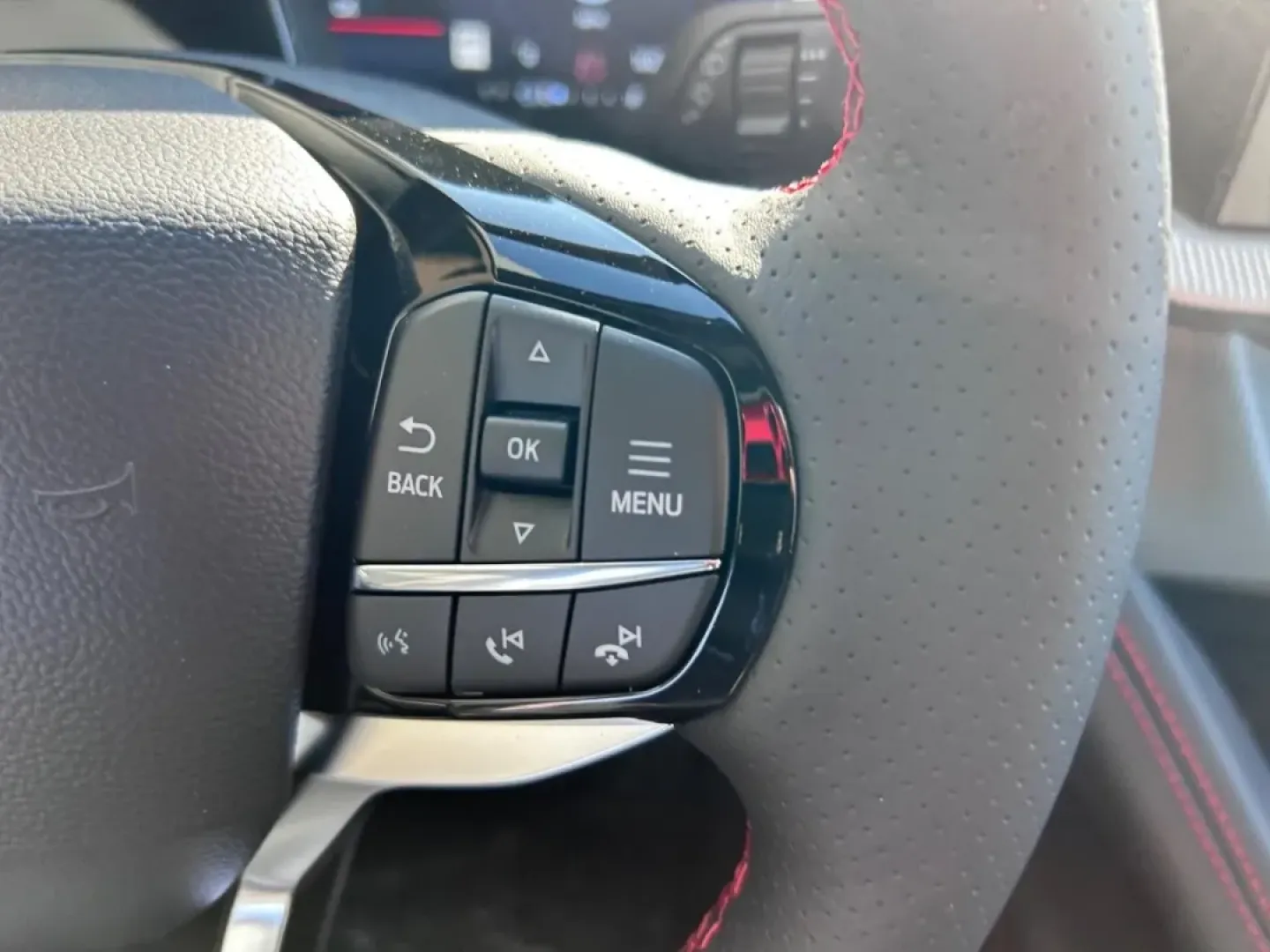 2025 /Onyx Leather Ford Explorer ST-Line (1FMUK8KH8SG) with an 2.3L EcoBoost I-4 engine, Automatic transmission, located at 141 Commercial Dr, Fredericktown, MO, 63645, (573) 783-6432, 37.570087, -90.320648 - Embark on your next adventure with the perfect blend of style, performance, and versatility that the 2025 Ford Explorer ST-Line offers. Ideal for families, weekend warriors, or anyone who enjoys the open road, this SUV is designed to take on life's challenges with ease. Whether you're driving the ki - Photo#15