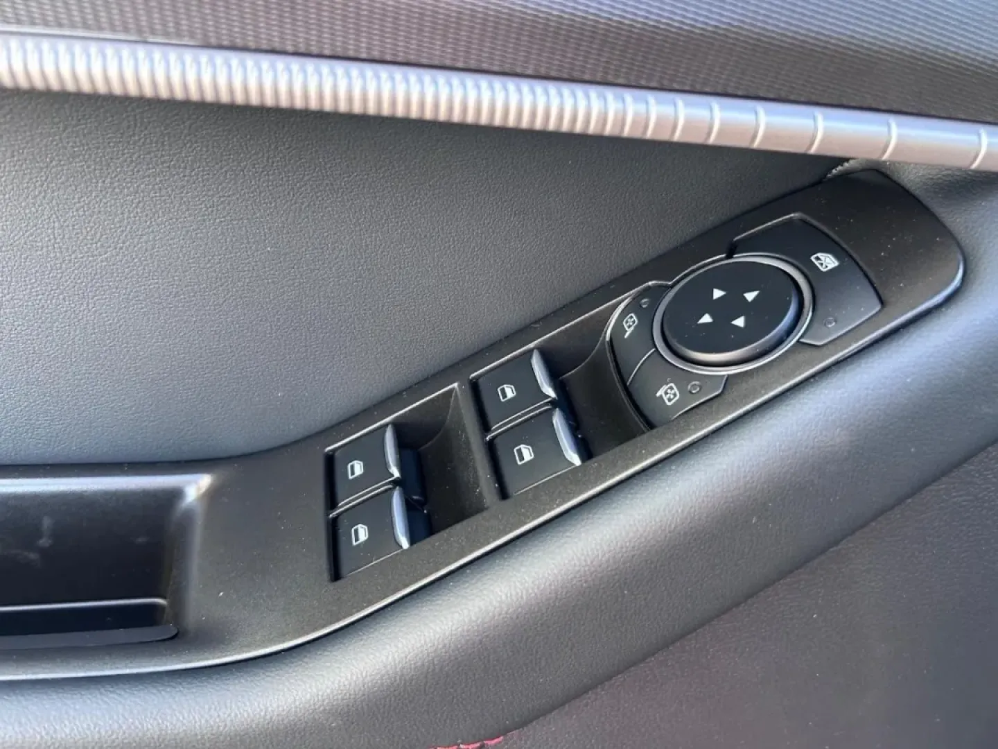 2025 /Onyx Leather Ford Explorer ST-Line (1FMUK8KH8SG) with an 2.3L EcoBoost I-4 engine, Automatic transmission, located at 141 Commercial Dr, Fredericktown, MO, 63645, (573) 783-6432, 37.570087, -90.320648 - Embark on your next adventure with the perfect blend of style, performance, and versatility that the 2025 Ford Explorer ST-Line offers. Ideal for families, weekend warriors, or anyone who enjoys the open road, this SUV is designed to take on life's challenges with ease. Whether you're driving the ki - Photo#19