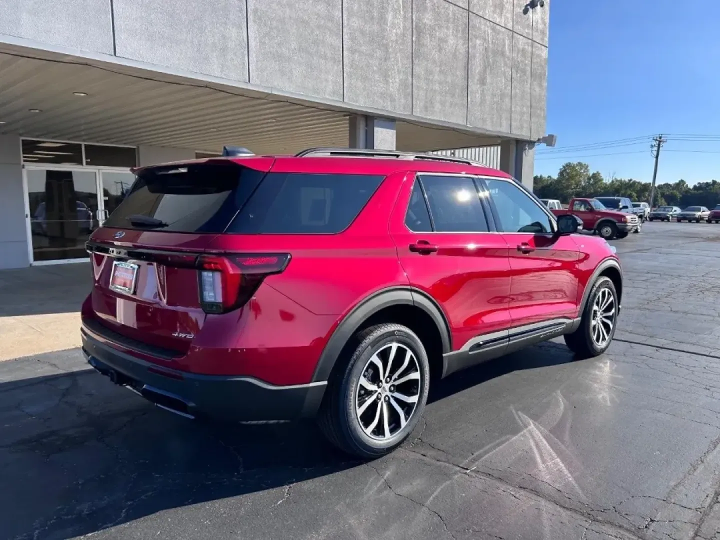 2025 /Onyx Leather Ford Explorer ST-Line (1FMUK8KH8SG) with an 2.3L EcoBoost I-4 engine, Automatic transmission, located at 141 Commercial Dr, Fredericktown, MO, 63645, (573) 783-6432, 37.570087, -90.320648 - Embark on your next adventure with the perfect blend of style, performance, and versatility that the 2025 Ford Explorer ST-Line offers. Ideal for families, weekend warriors, or anyone who enjoys the open road, this SUV is designed to take on life's challenges with ease. Whether you're driving the ki - Photo#2