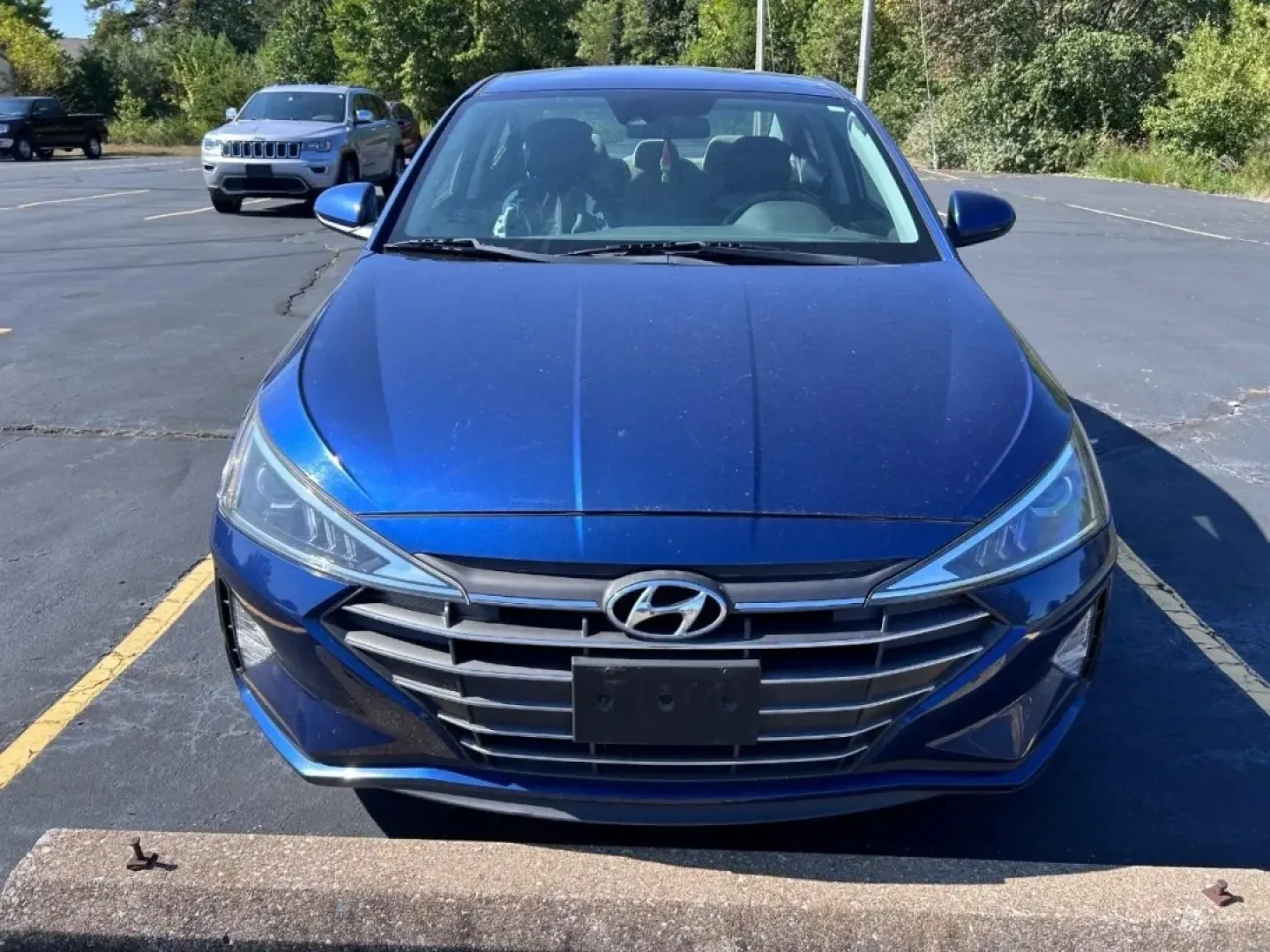 2019 Hyundai Elantra SEL (5NPD84LF2KH) with an 2.0L engine, located at 970 Woodlawn Dr., Farmington, MO, 63640, (573) 431-7800, 37.825642, -90.468674 - Discover the perfect vehicle for your daily adventures with this exceptional 2019 Hyundai Elantra, now available at Pettus CDJR Farmington. Whether you're commuting to work, running errands around town, or planning a weekend getaway, this four-door sedan is the ideal blend of efficiency, style, and - Photo#1