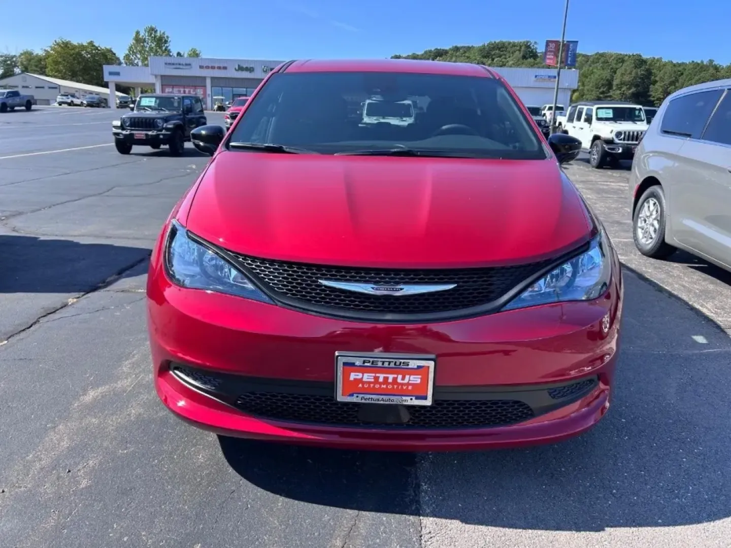 2025 Chrysler Voyager LX (2C4RC1CG7SR) with an 3.6L V6 24V VVT UPG I engine, Automatic transmission, located at 970 Woodlawn Dr., Farmington, MO, 63640, (573) 431-7800, 37.825642, -90.468674 - **Explore New Adventures with the 2025 Chrysler Voyager LX at Pettus CDJR Farmington!**<br /> <br /> Are you on the hunt for a versatile and spacious vehicle to accommodate your growing family or enhance your weekend getaways? The 2025 Chrysler Voyager LX is designed for families who value comfort, - Photo#1